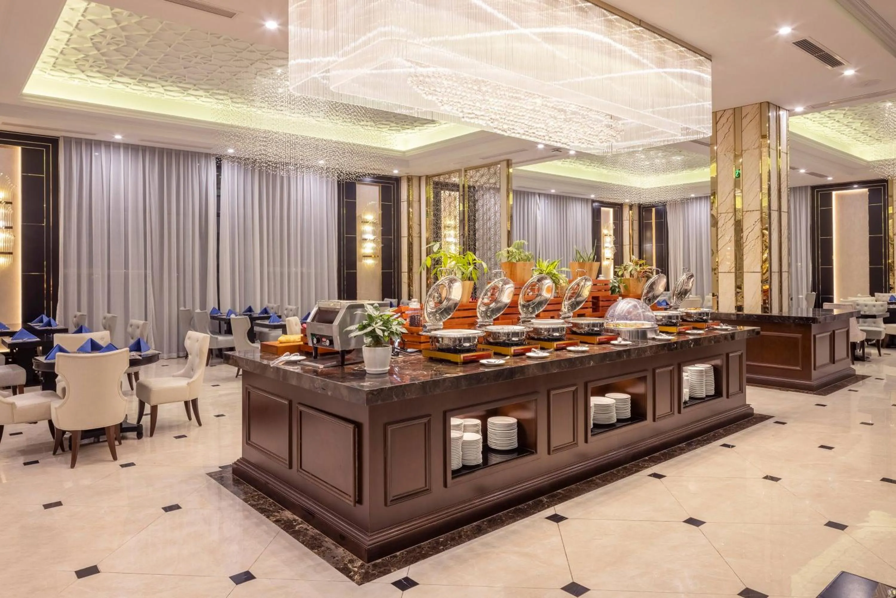 Restaurant/places to eat in Meliá Vinpearl Hai Phong Rivera