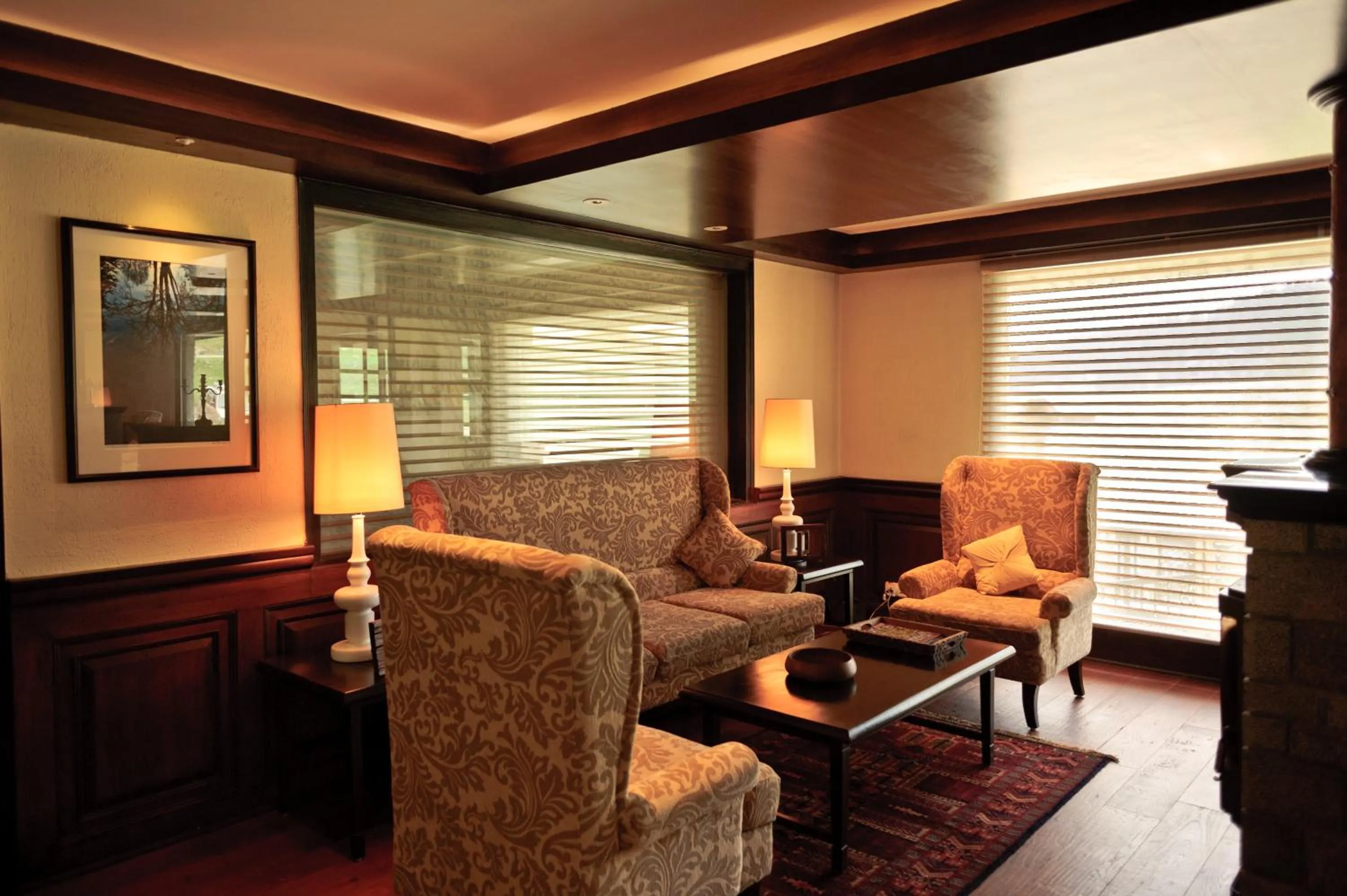 Decorative detail in The Vintage Gulmarg