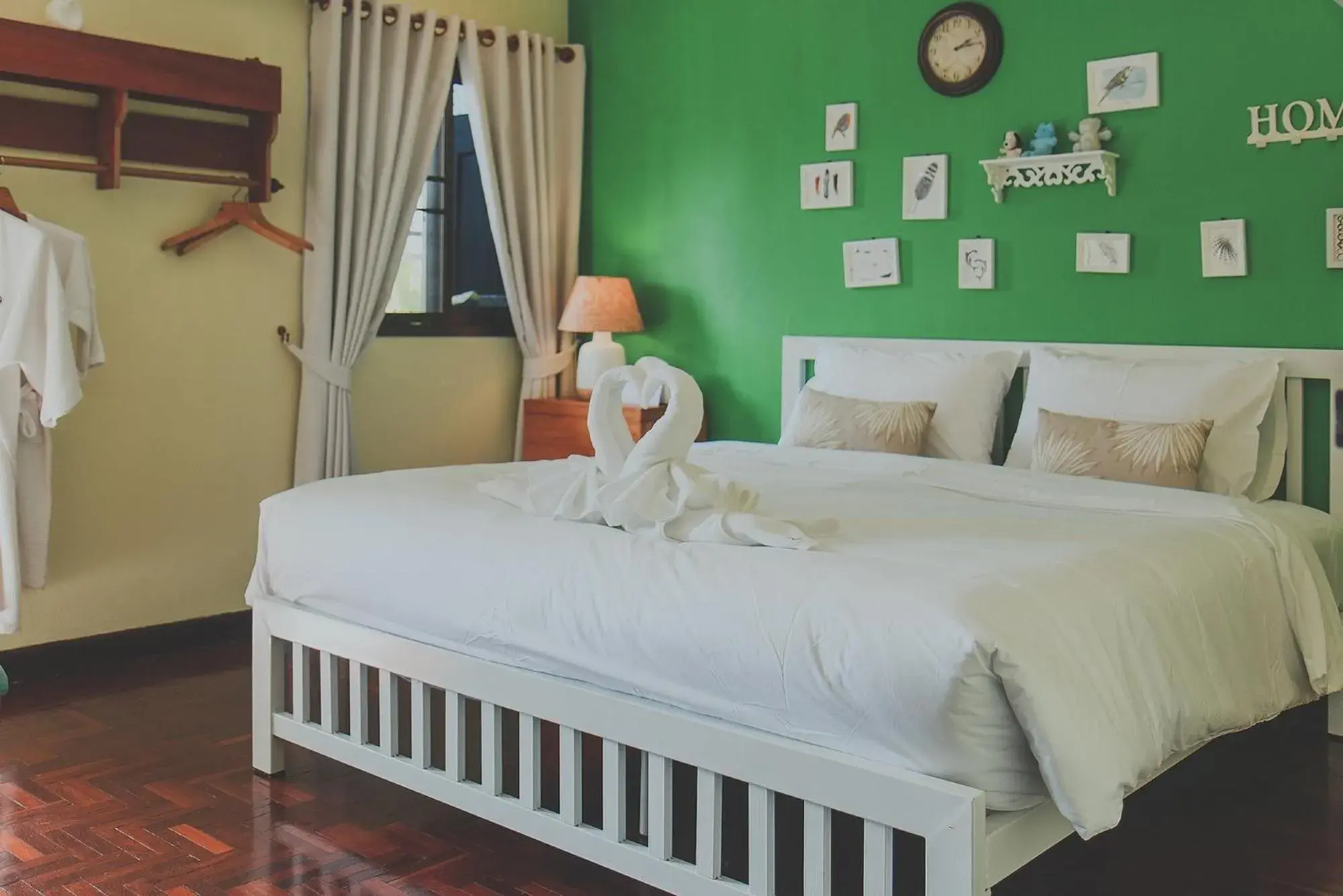 Double Room with Shared Bathroom in Chill Vibe Hostel Double Room with Shared Bathroom in Chill Vibe Hostel