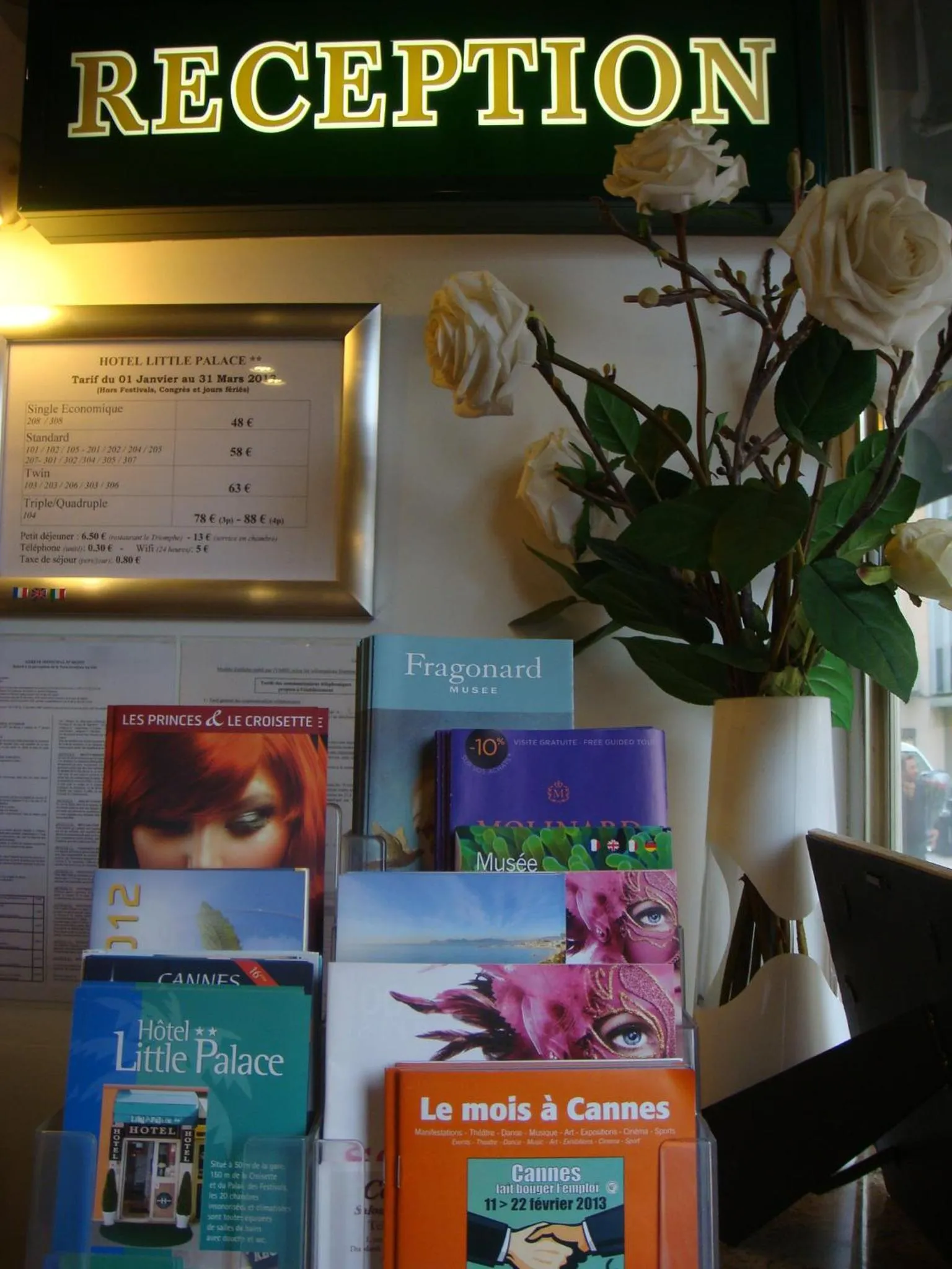 Lobby or reception in Little Palace