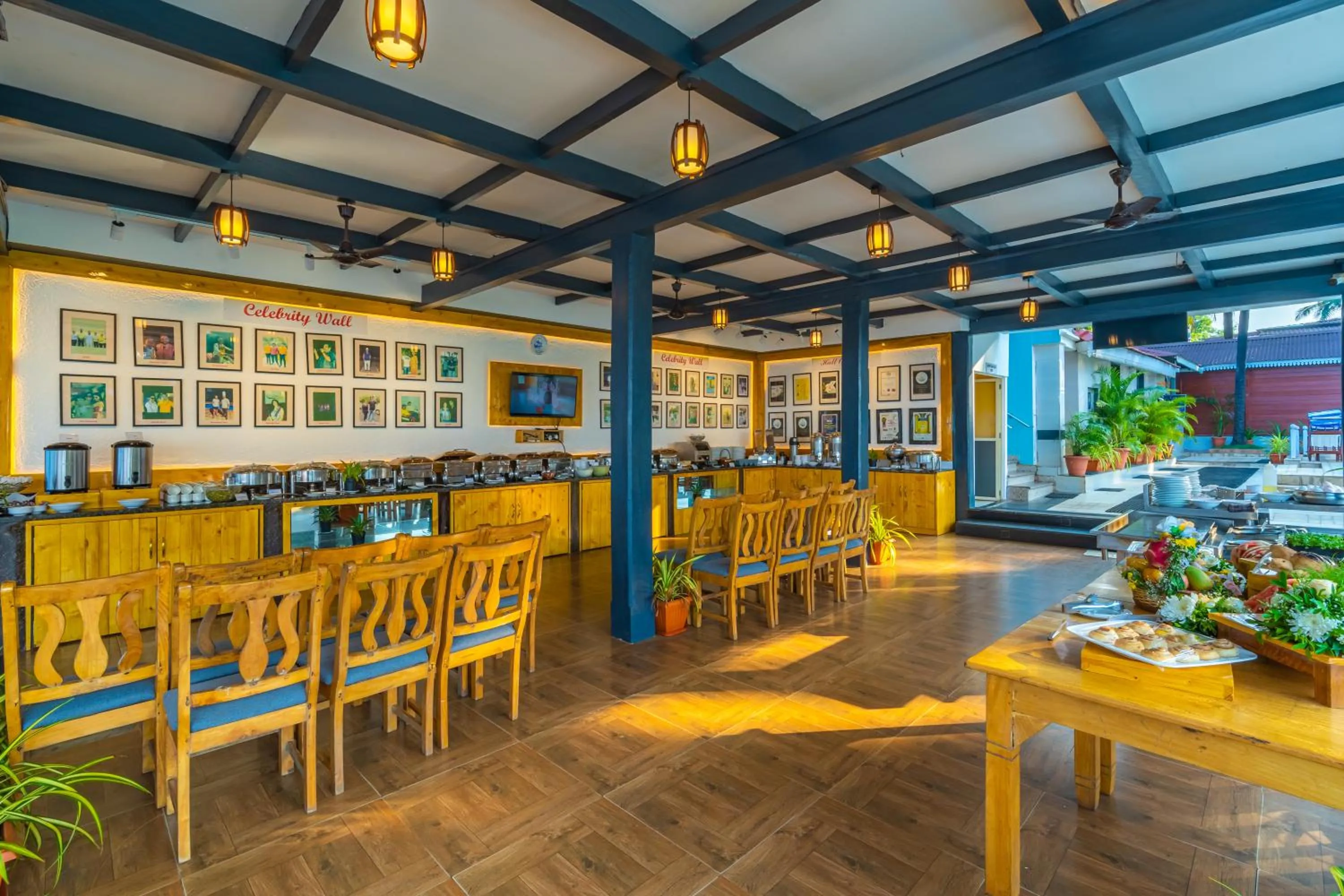 Restaurant/places to eat in La Cabana Beach & Spa, By Ashvem Beach