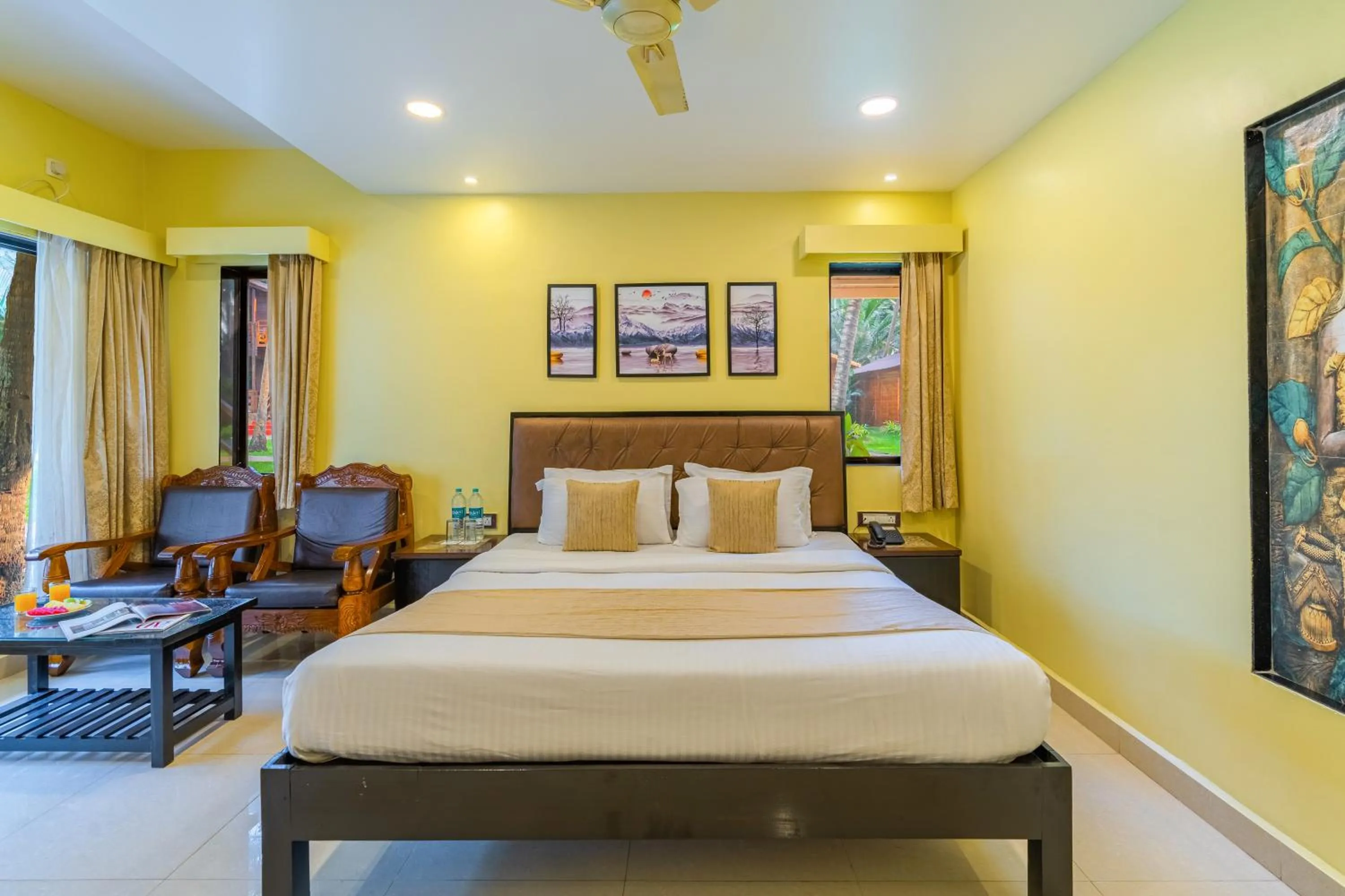 Photo of the whole room, Bed in La Cabana Beach & Spa, By Ashvem Beach