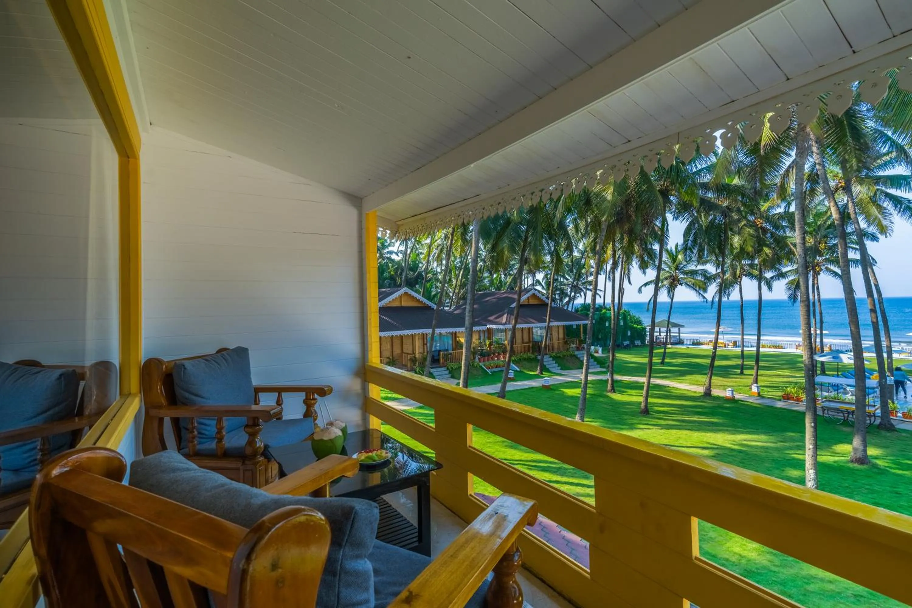 Sea view in La Cabana Beach & Spa, By Ashvem Beach