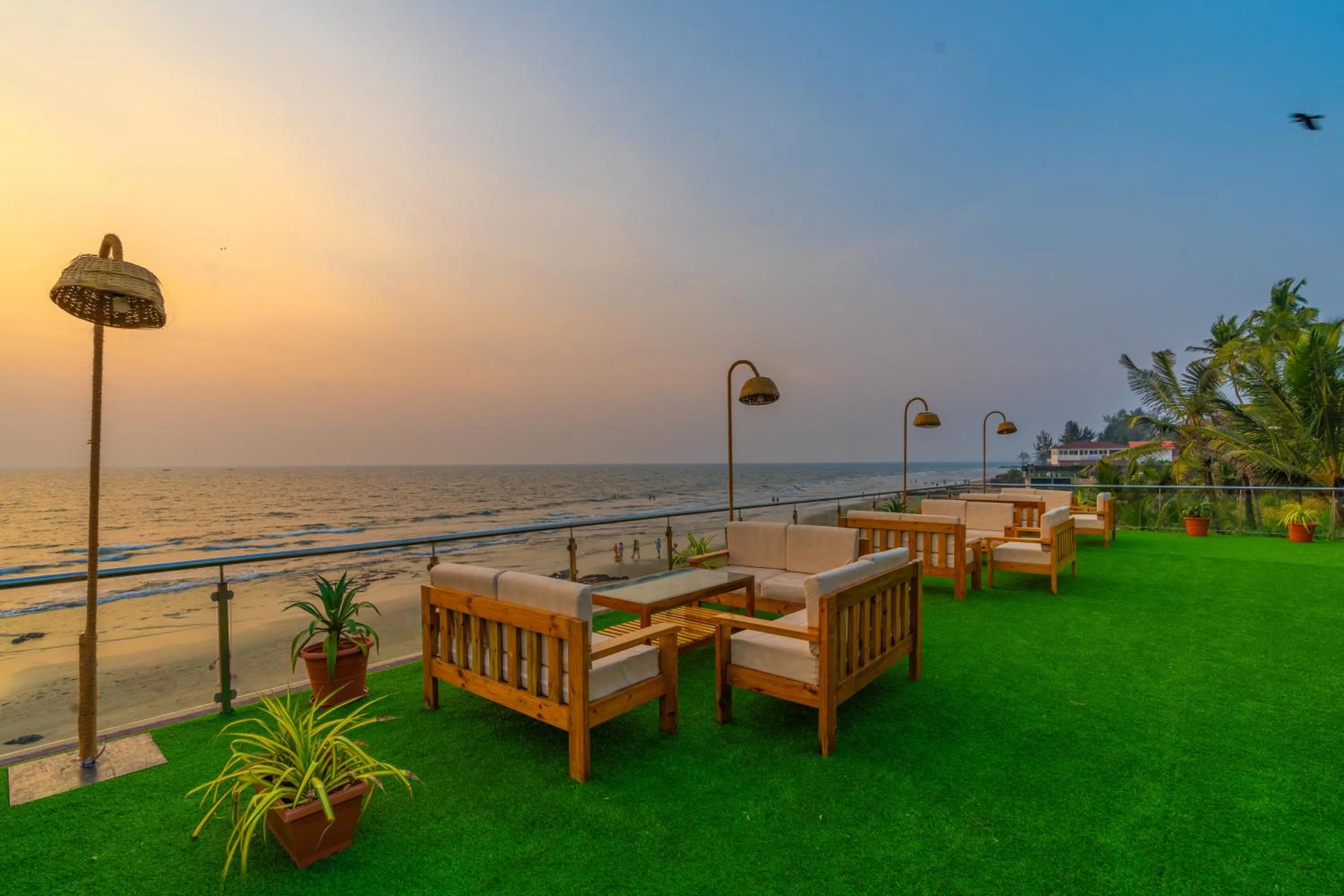 Lounge or bar in La Cabana Beach & Spa, By Ashvem Beach