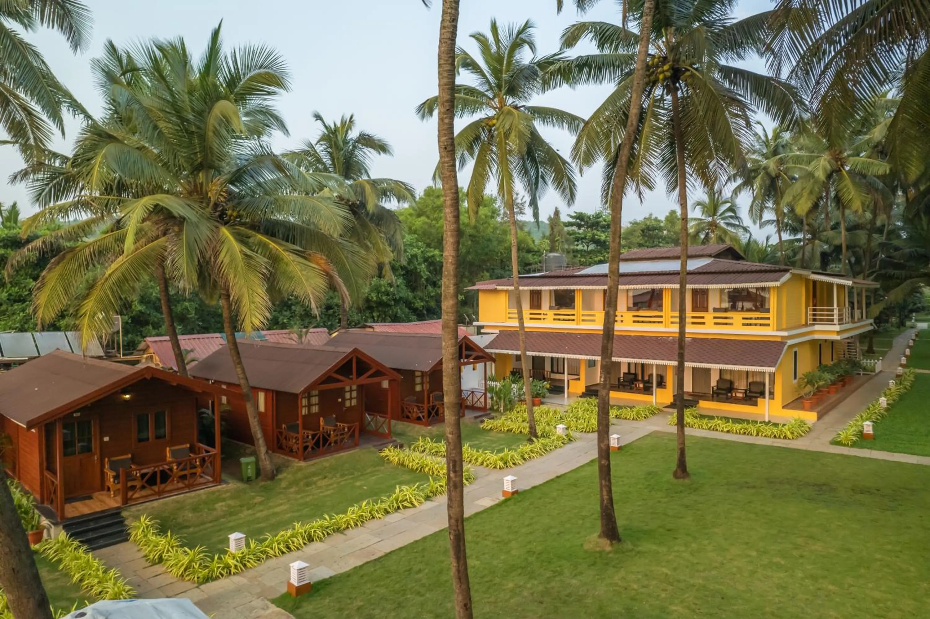 Property building in La Cabana Beach & Spa, By Ashvem Beach