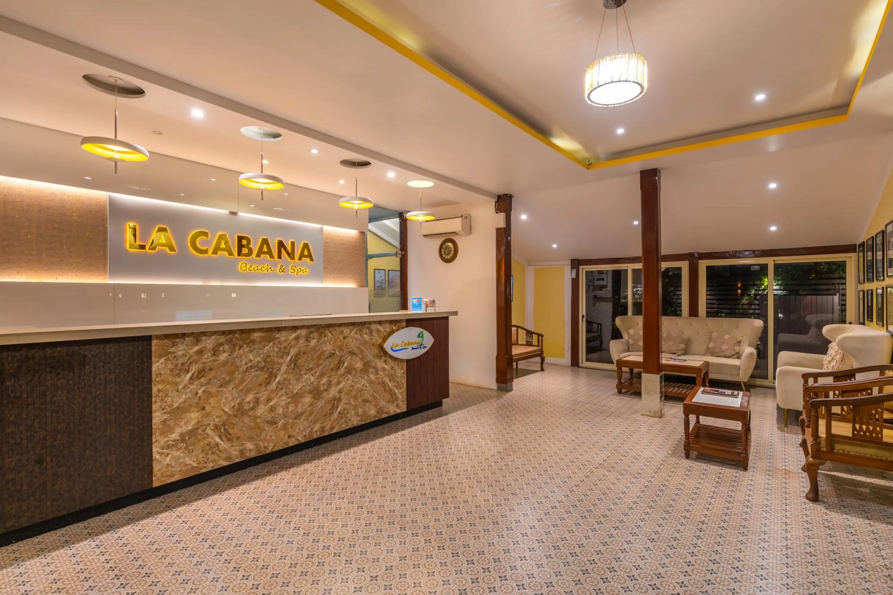 Lobby or reception in La Cabana Beach & Spa, By Ashvem Beach