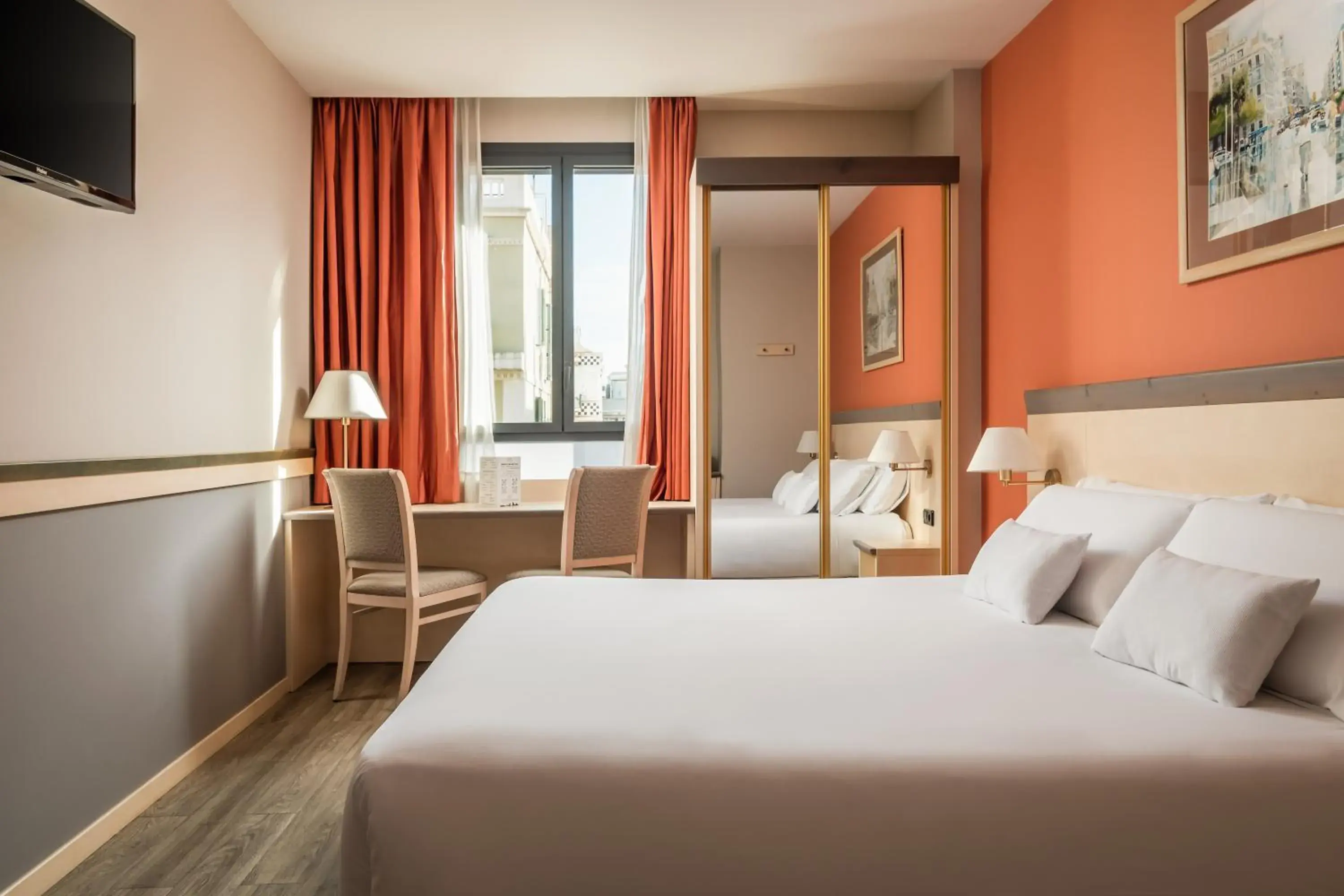 Superior Double or Twin Room in Sunotel Club Central Superior Double or Twin Room in Sunotel Club Central