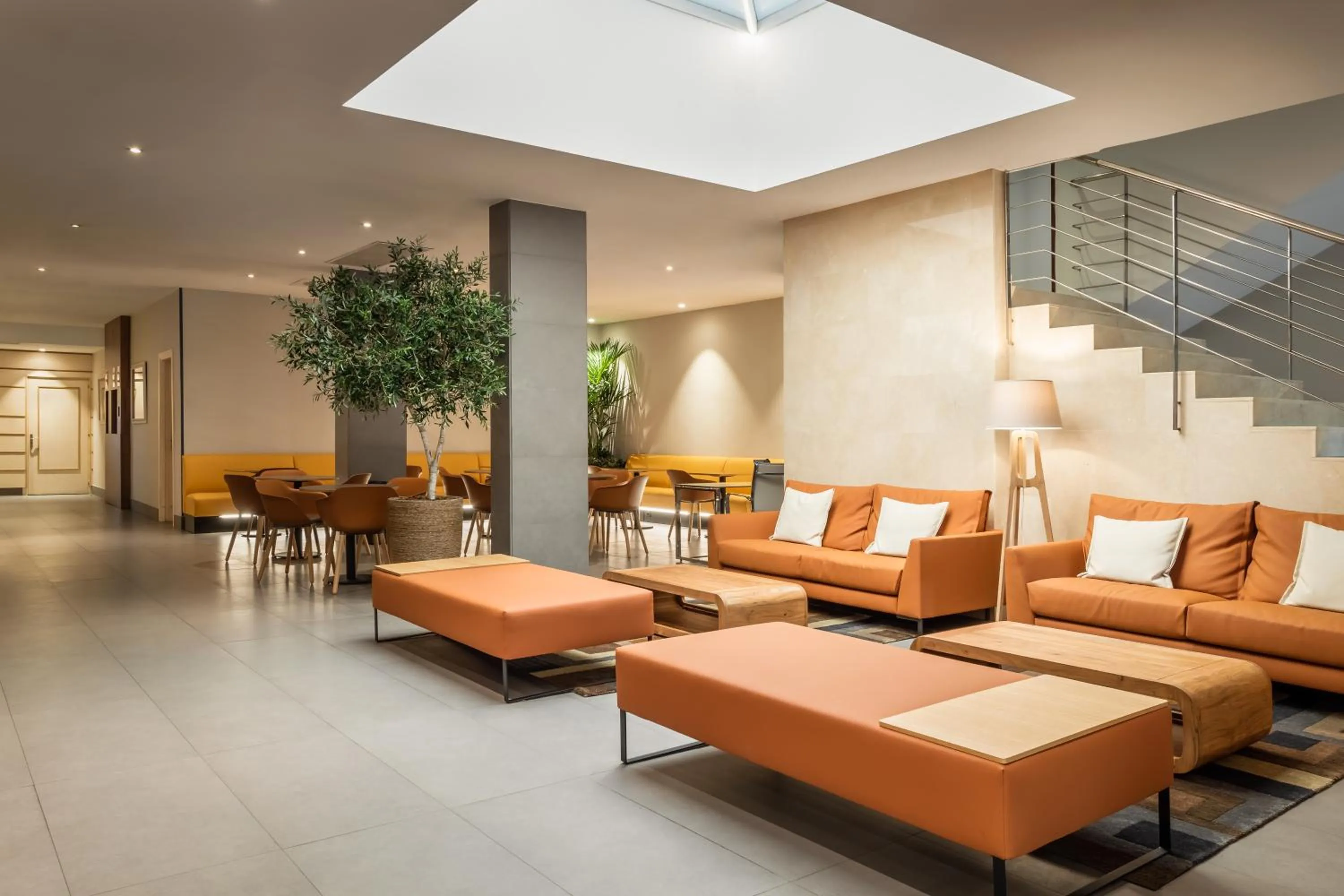 Lobby or reception in Sunotel Club Central