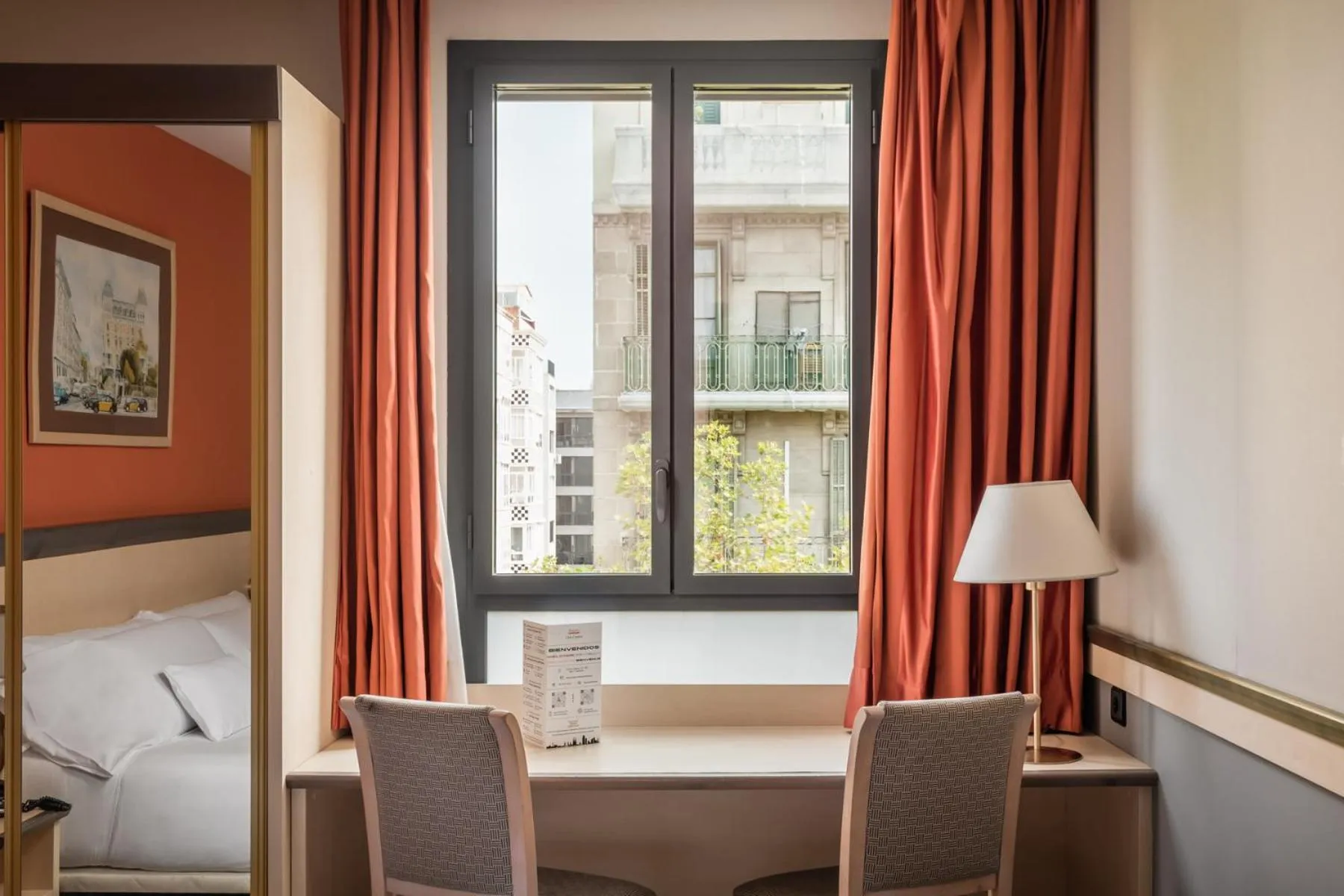 Bed in Petit Palace Trencadís