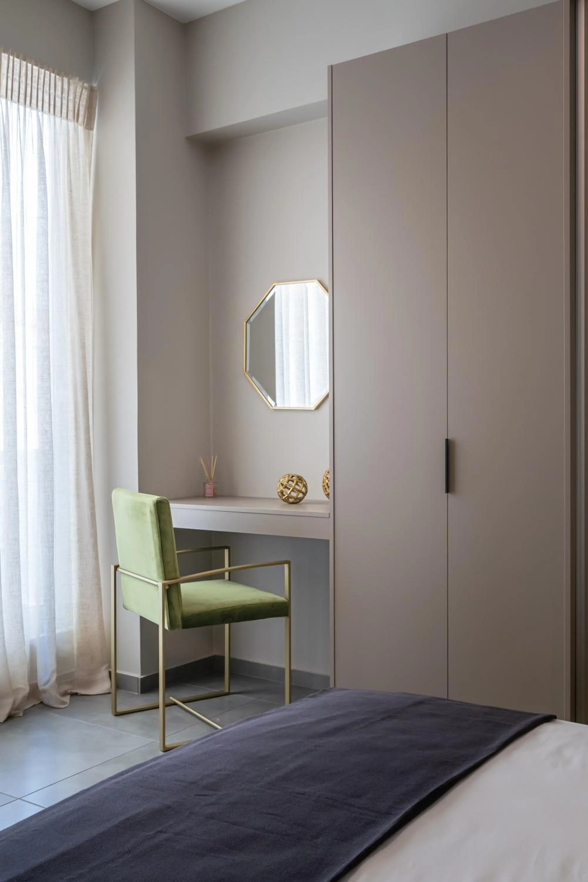 Bed in Ermou Athens City Center Apartment