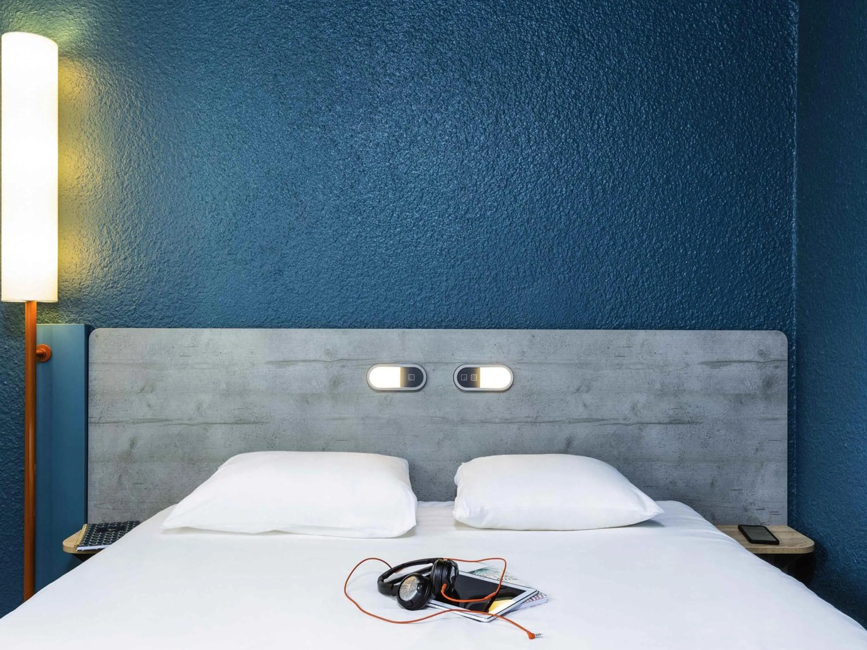 Bedroom, Bed in ibis budget Paris Porte d'Italie Est