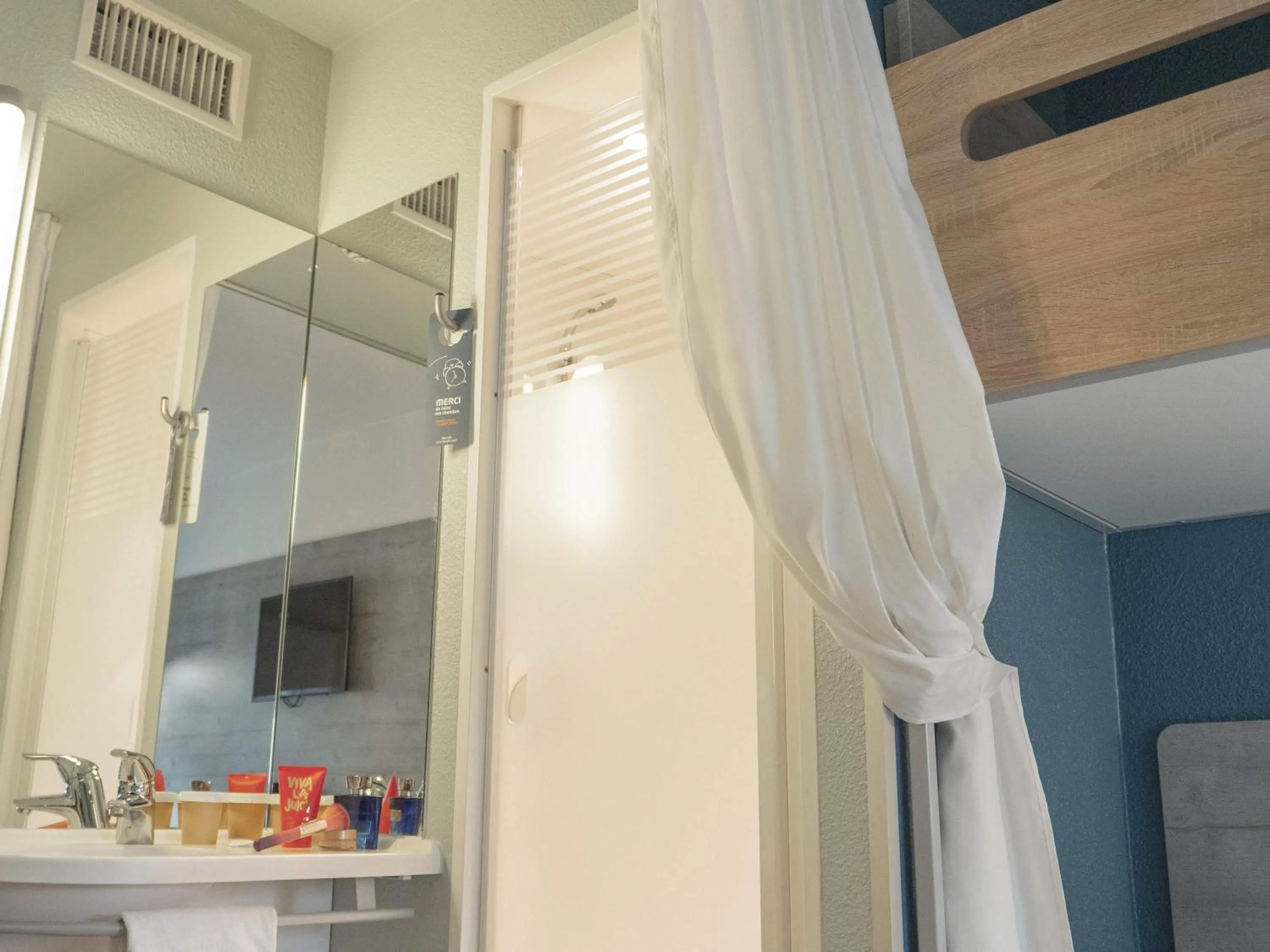 Bedroom in ibis budget Porte D'Orleans