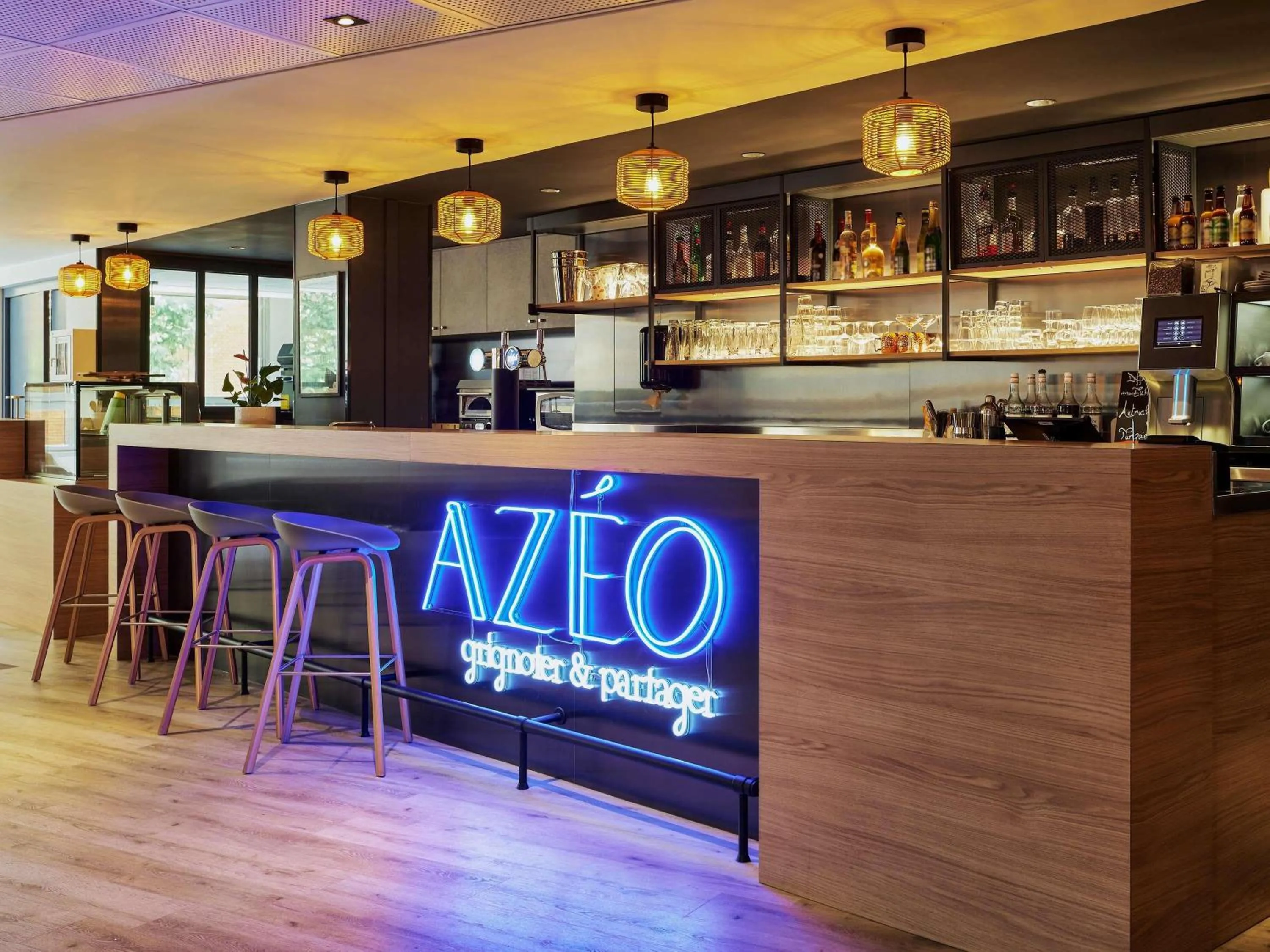 Lounge or bar in ibis Nice Centre Gare