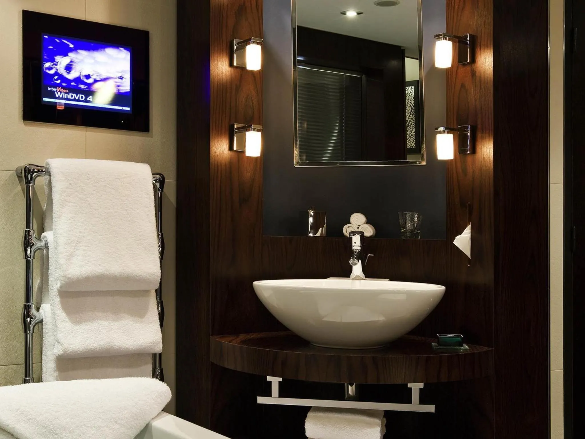 Bedroom in Sofitel Marseille Vieux-Port