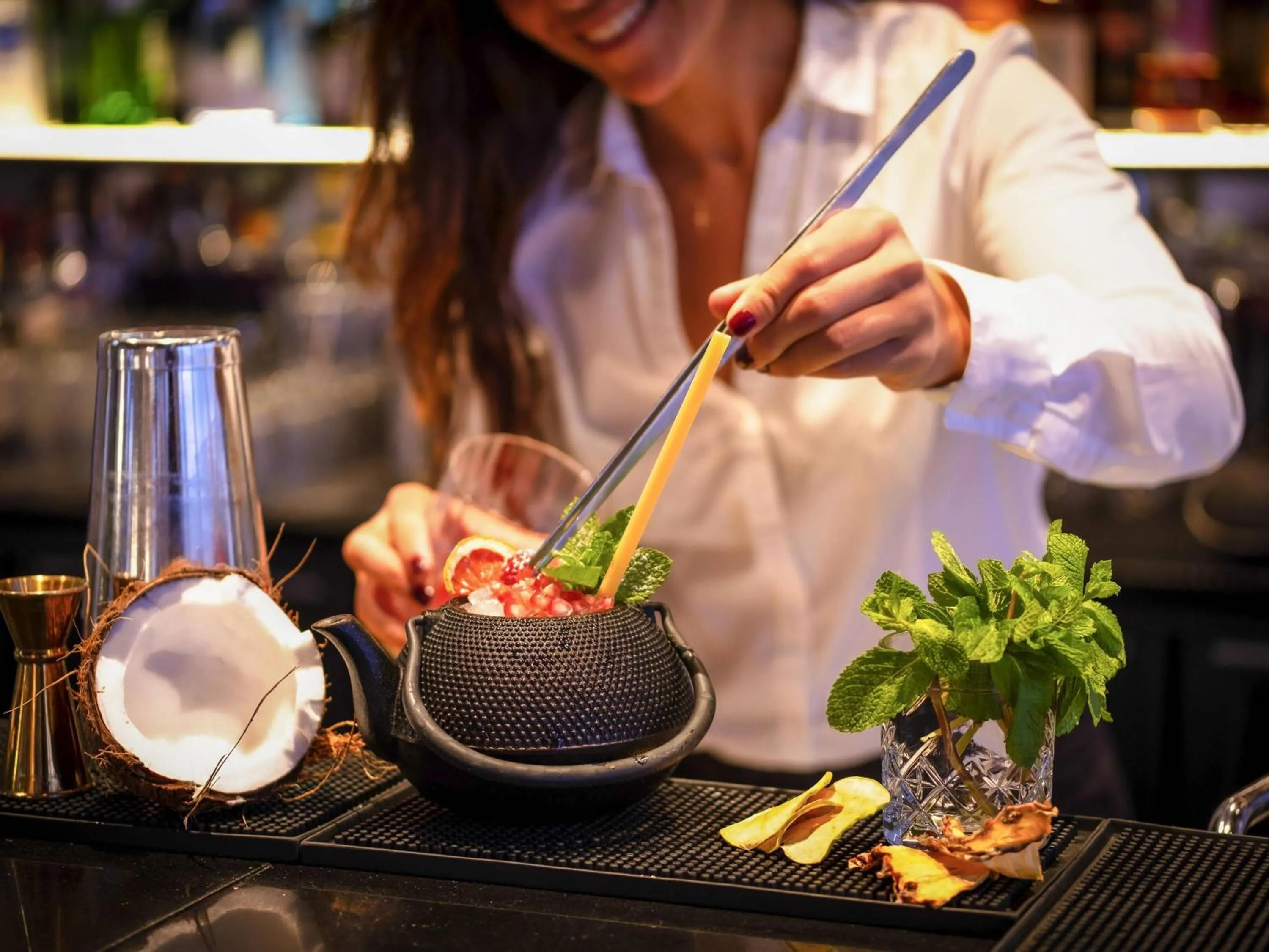 Lounge or bar in Sofitel Marseille Vieux-Port