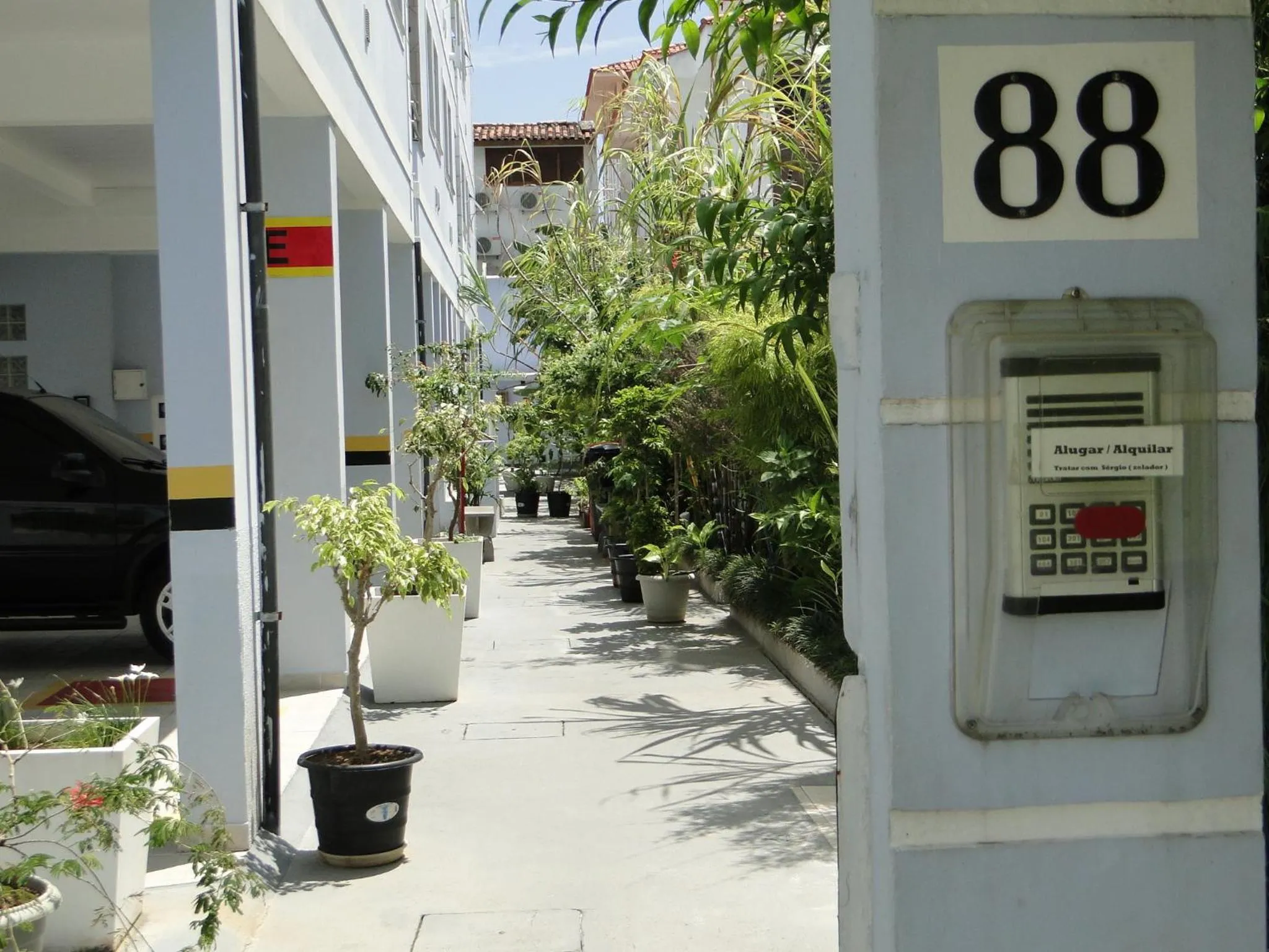 Day in Kasato Maru Residence