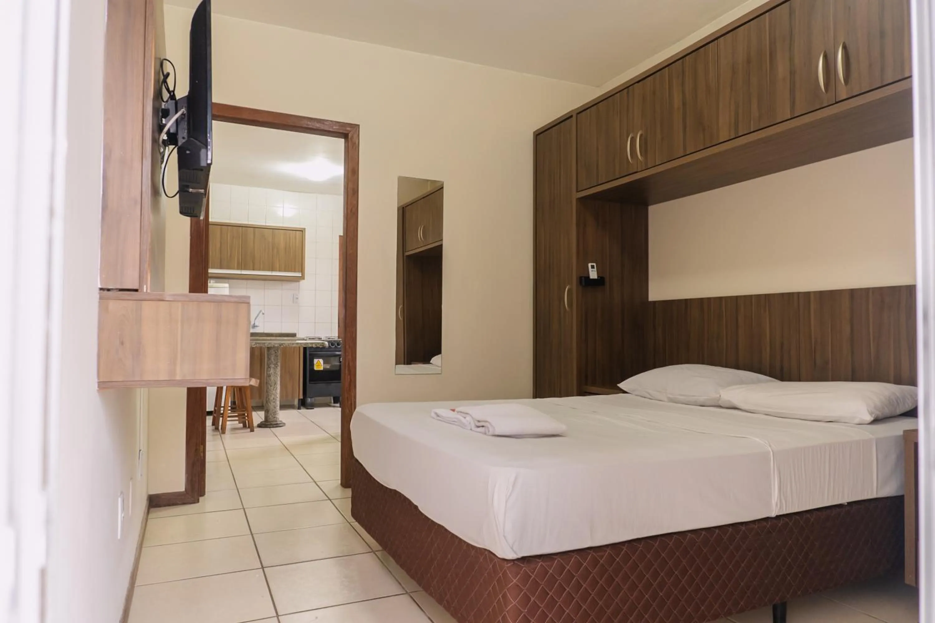 Bed in HANNA Amsterdam Hotel & Eventos