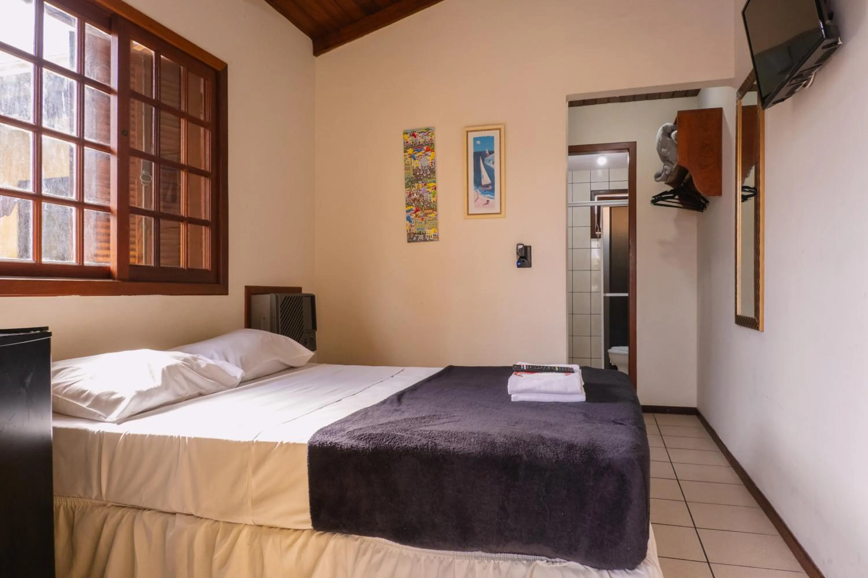 Bed in HANNA Amsterdam Hotel & Eventos