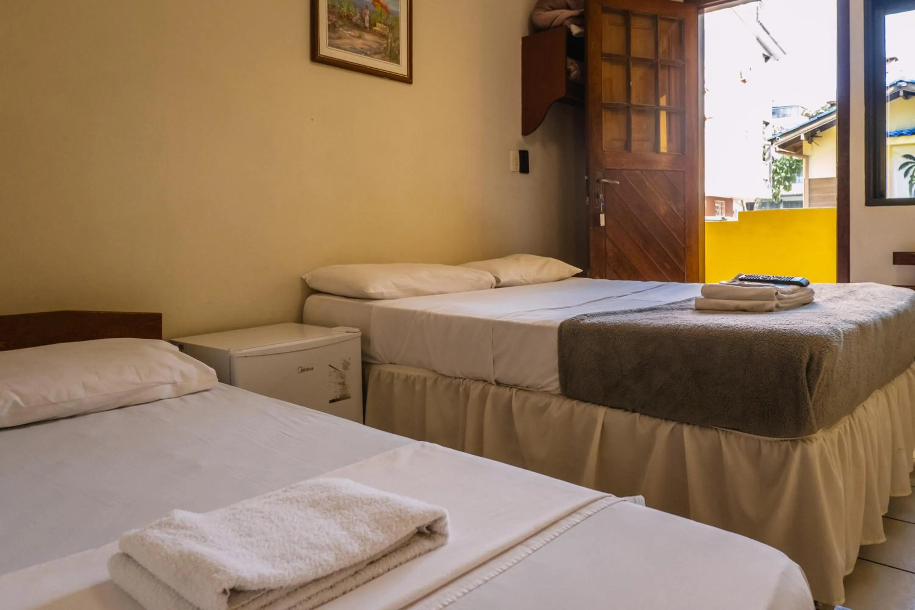 Bed in HANNA Amsterdam Hotel & Eventos