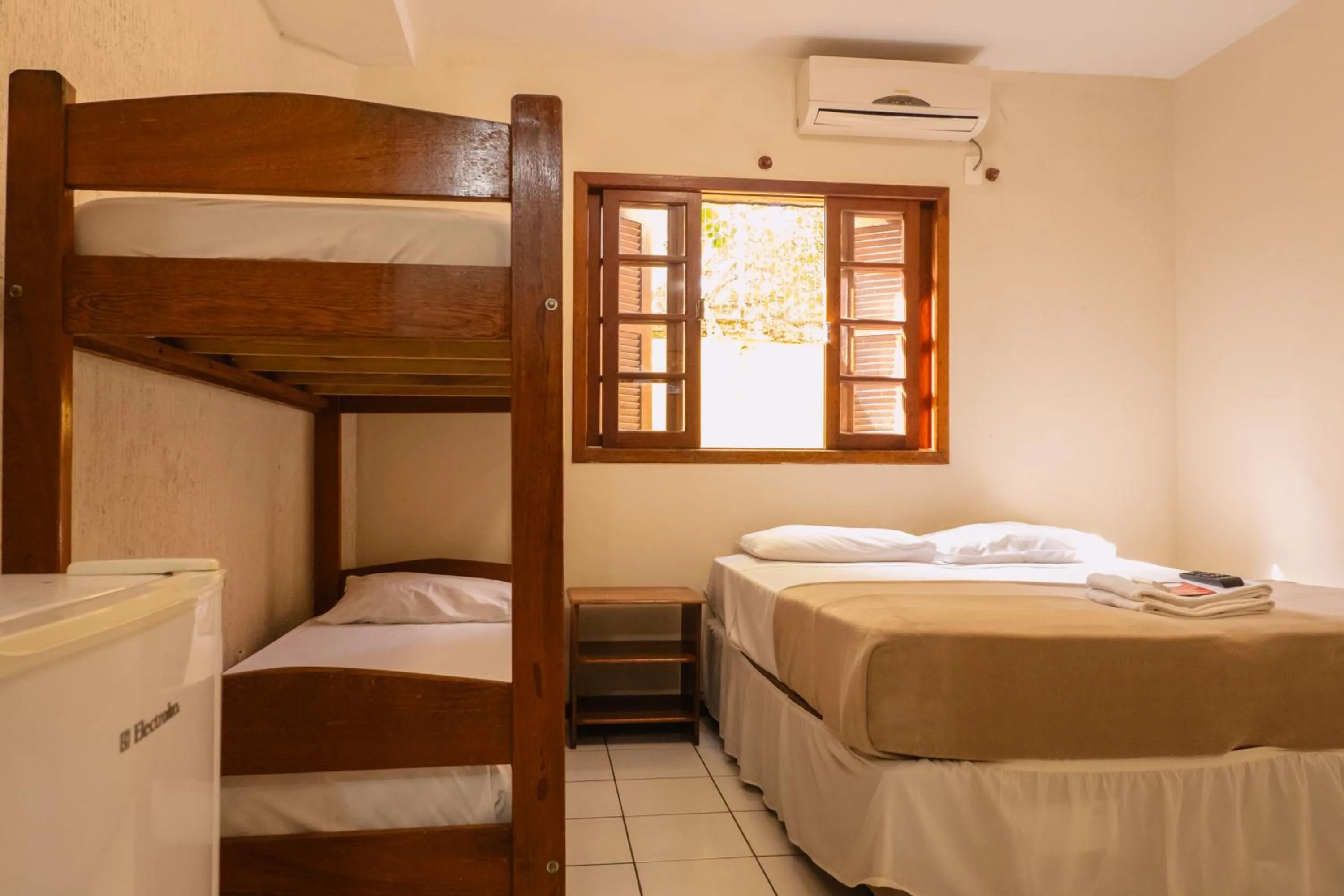 Bed in HANNA Amsterdam Hotel & Eventos