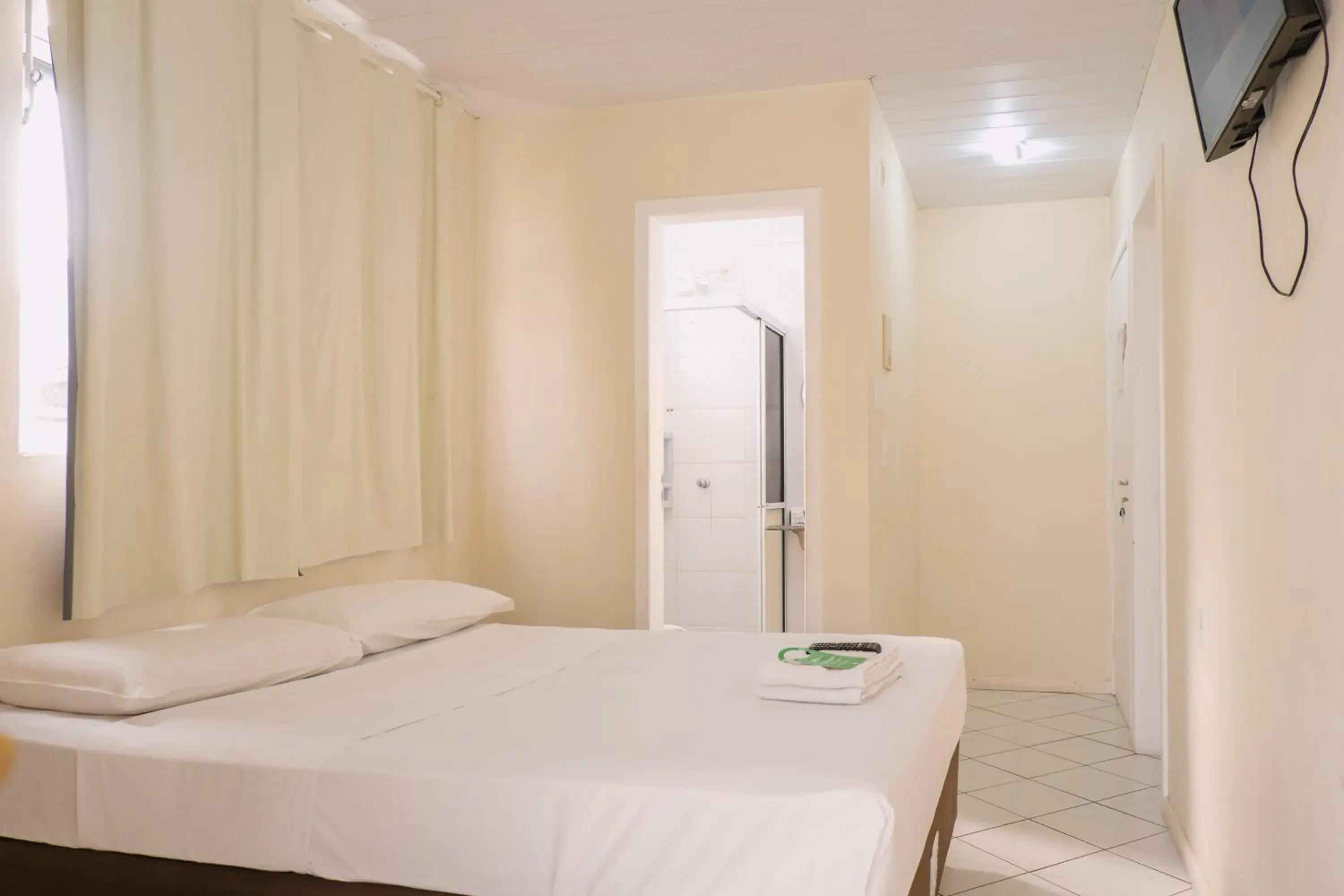 Double Room with Side Sea View - single occupancy in HANNA Amsterdam Hotel & Eventos Double Room with Side Sea View - single occupancy in HANNA Amsterdam Hotel & Eventos