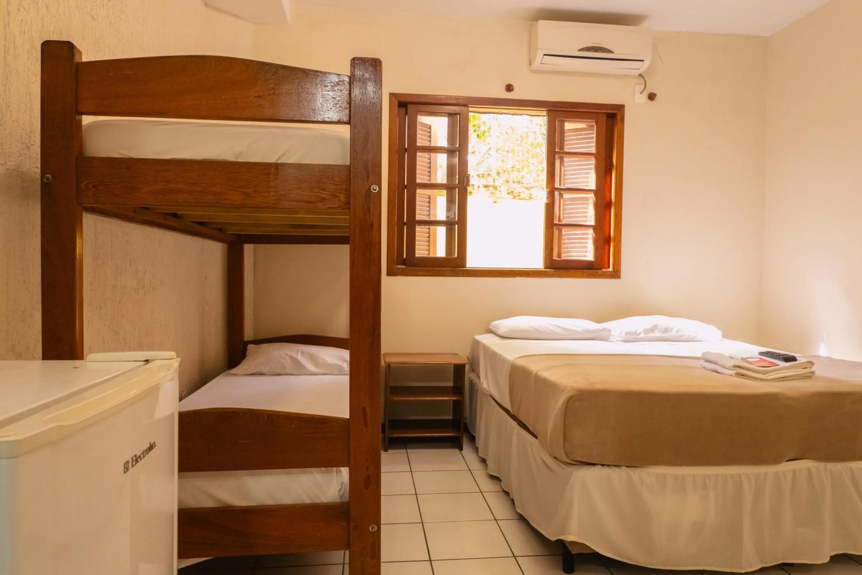 Bed in HANNA Amsterdam Hotel & Eventos