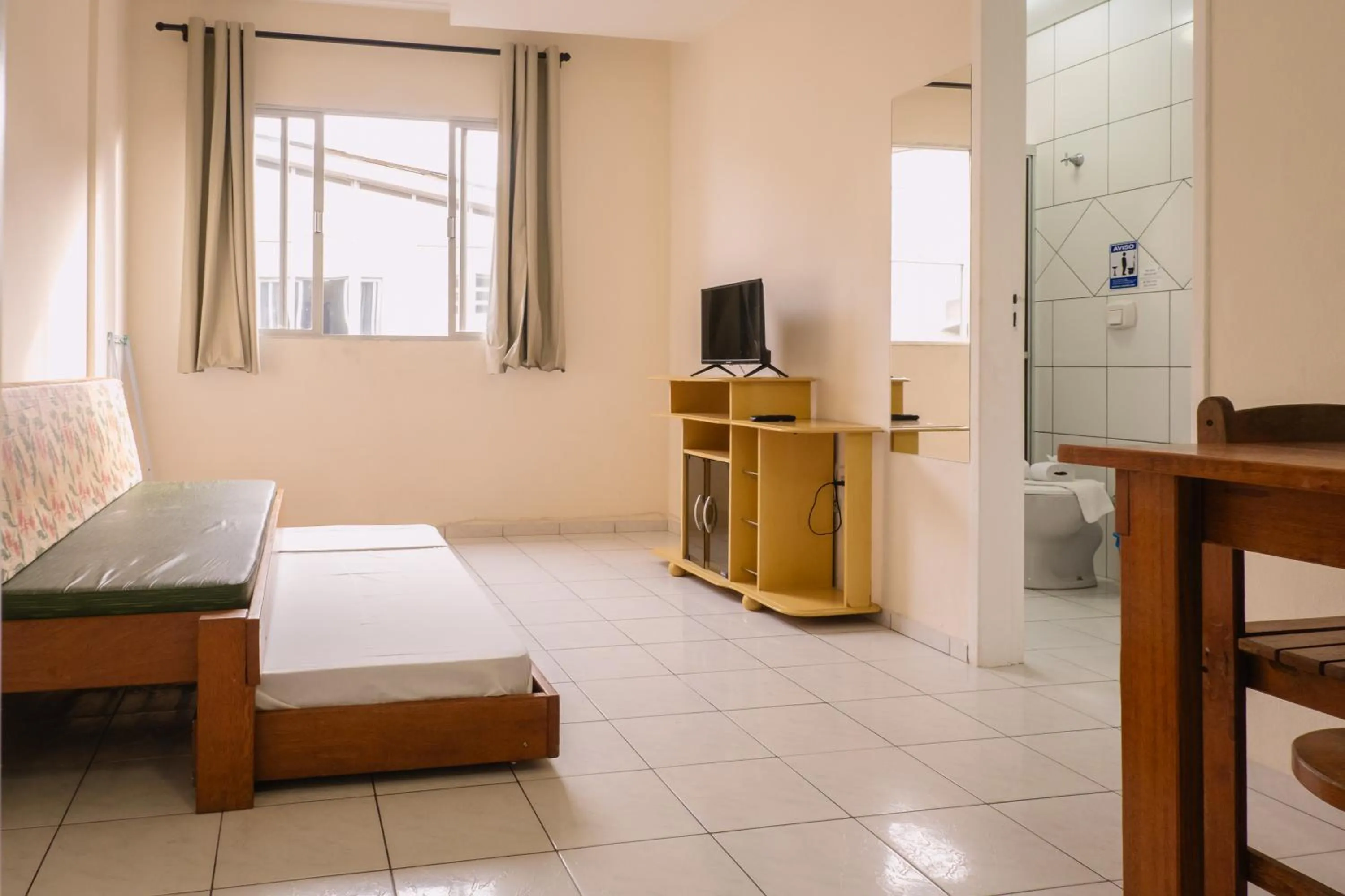 Bed in HANNA Amsterdam Hotel & Eventos