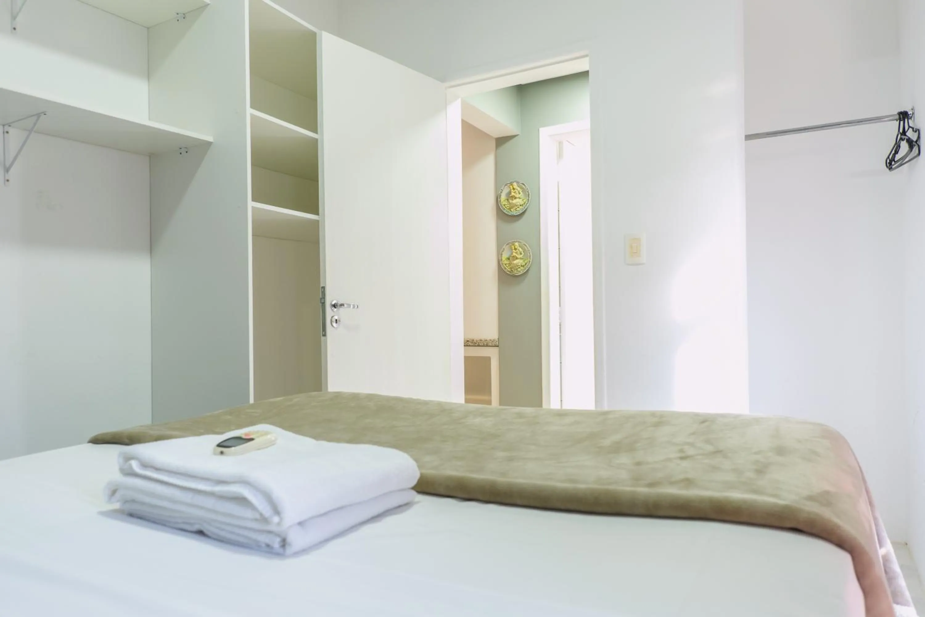 Bed in HANNA Amsterdam Hotel & Eventos