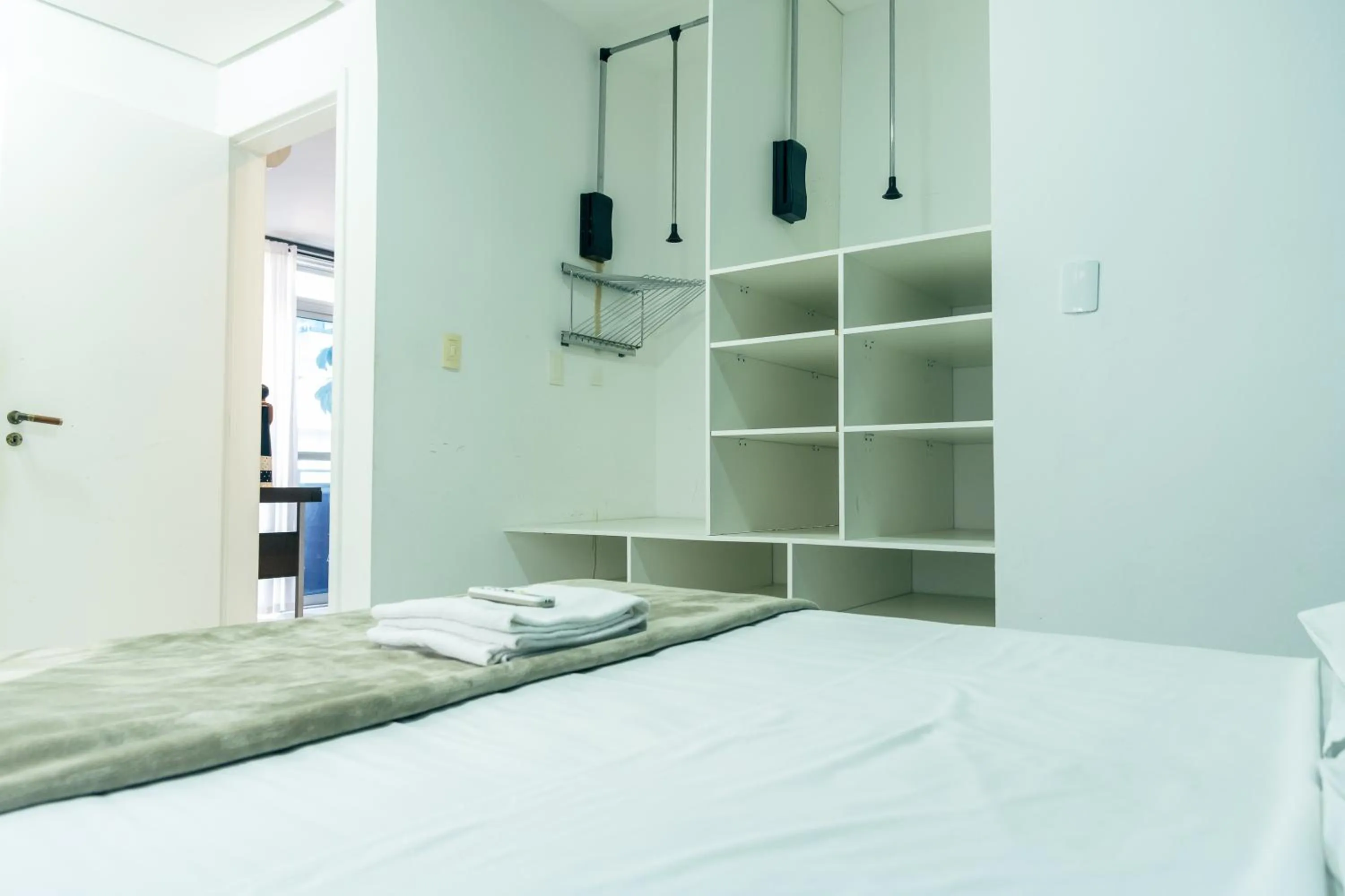 Bed in HANNA Amsterdam Hotel & Eventos