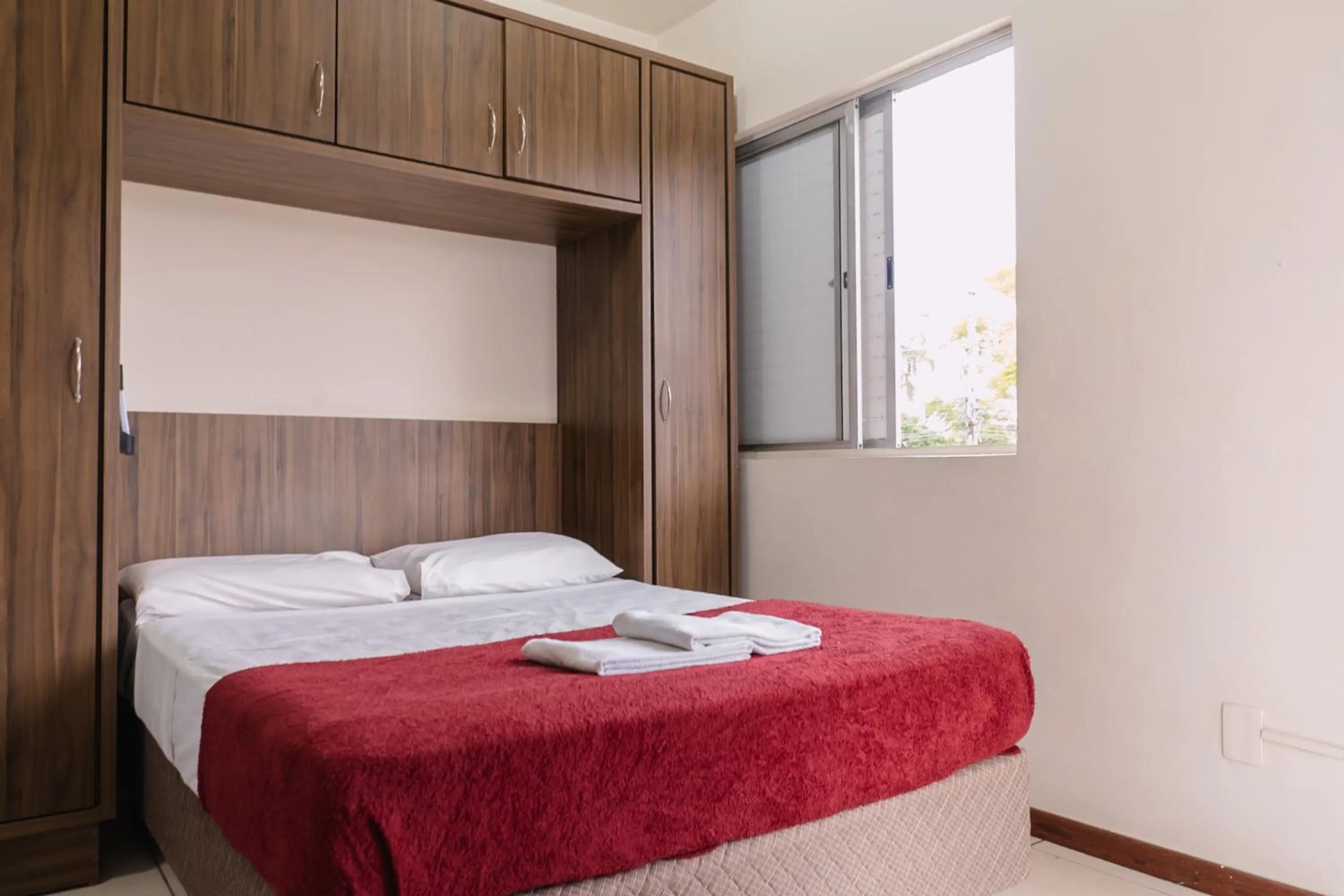 Bed in HANNA Amsterdam Hotel & Eventos