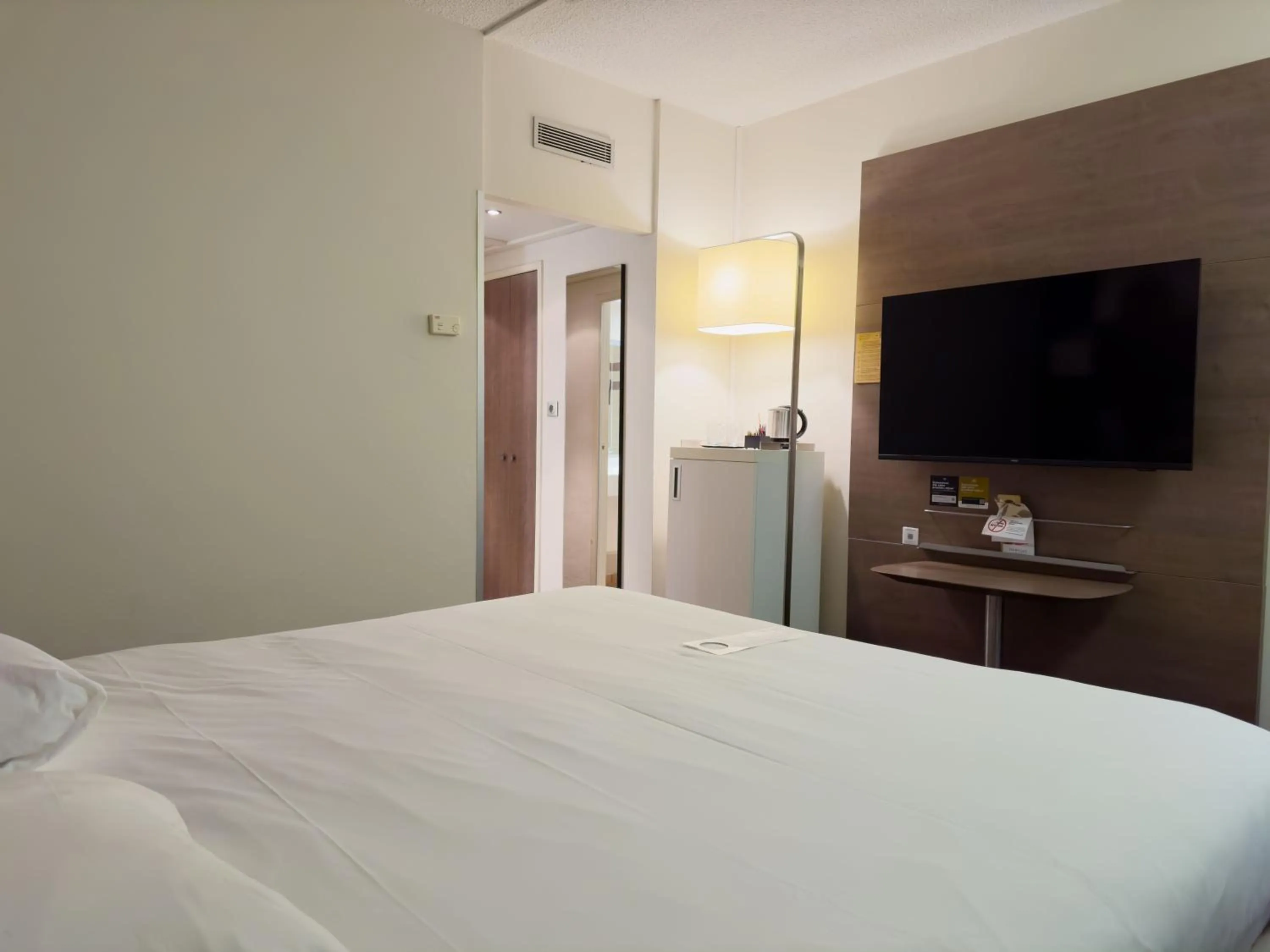 Bed in Mercure Toulouse Centre Wilson Capitole