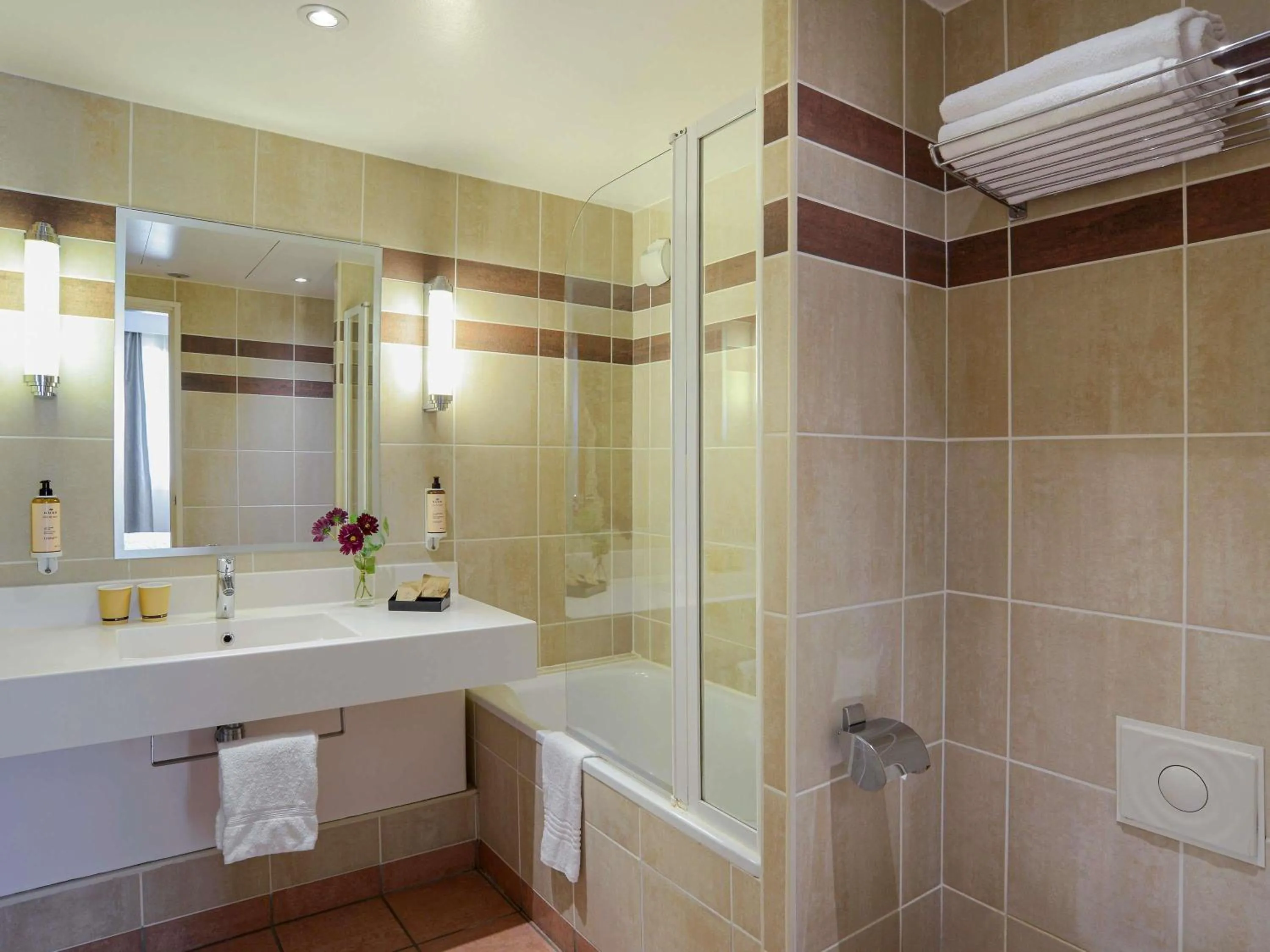 Bedroom in Mercure Toulouse Centre Wilson Capitole