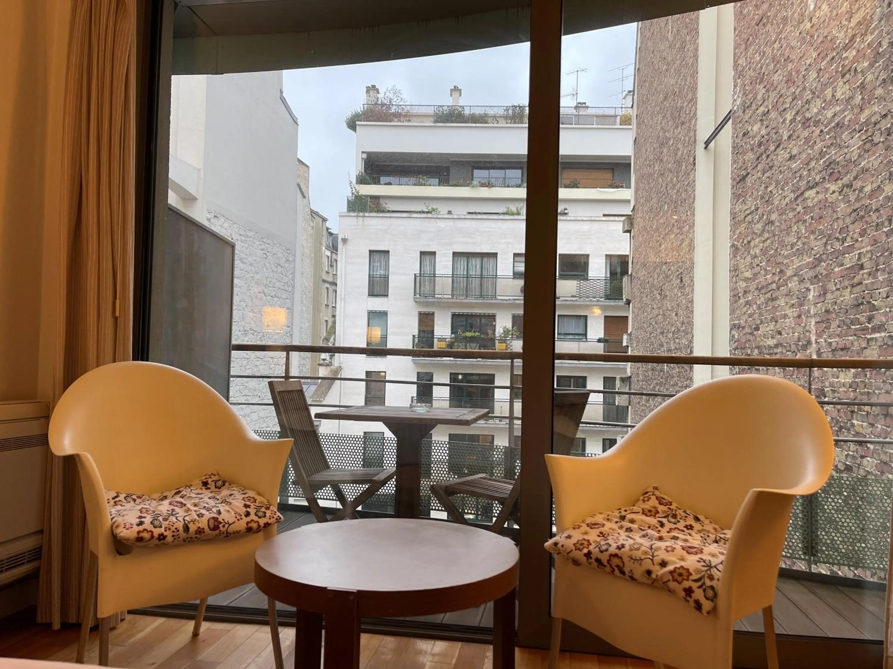 Balcony/Terrace in Residhotel Imperial Rennequin