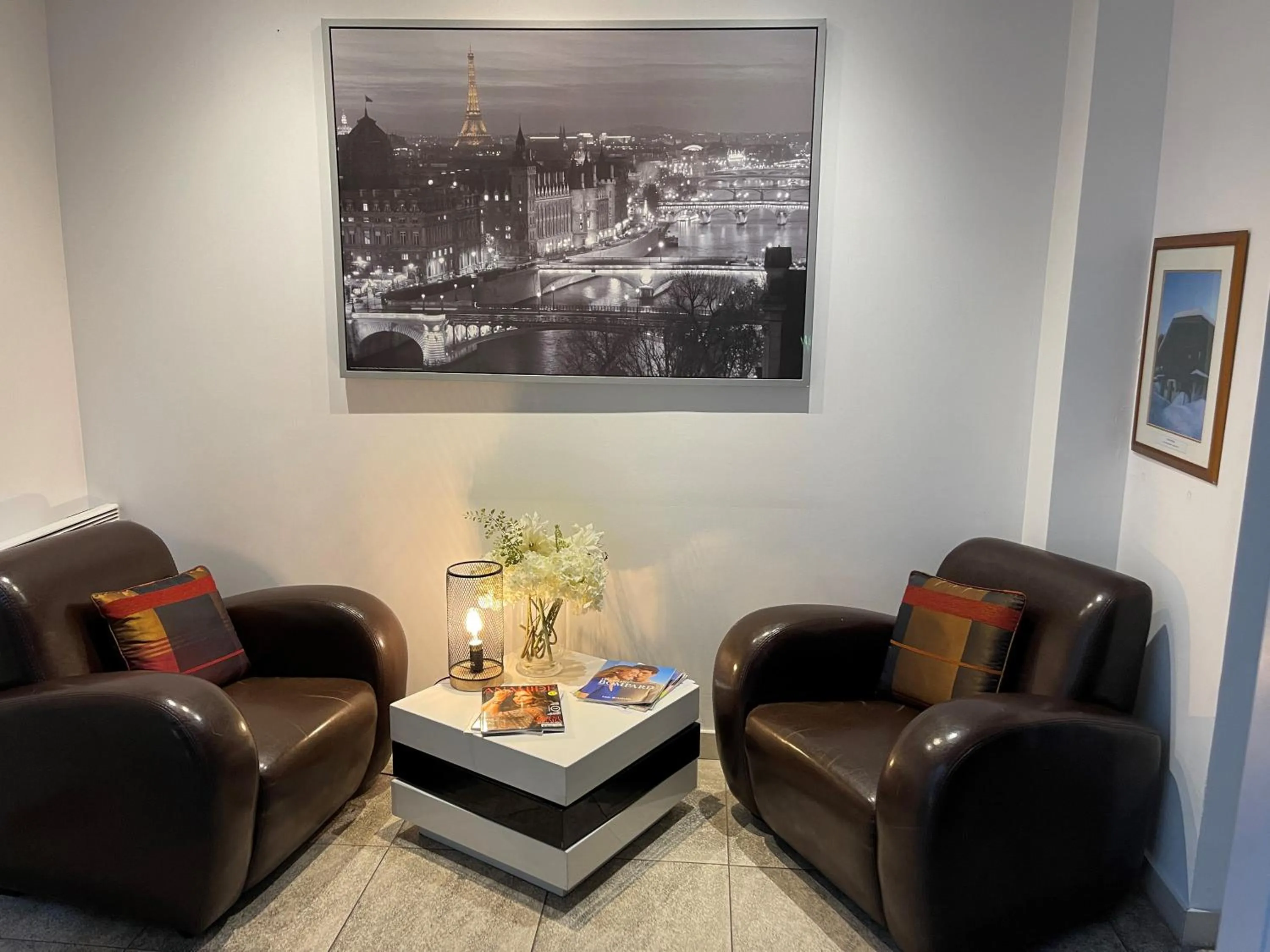 Lobby or reception in Residhotel Imperial Rennequin