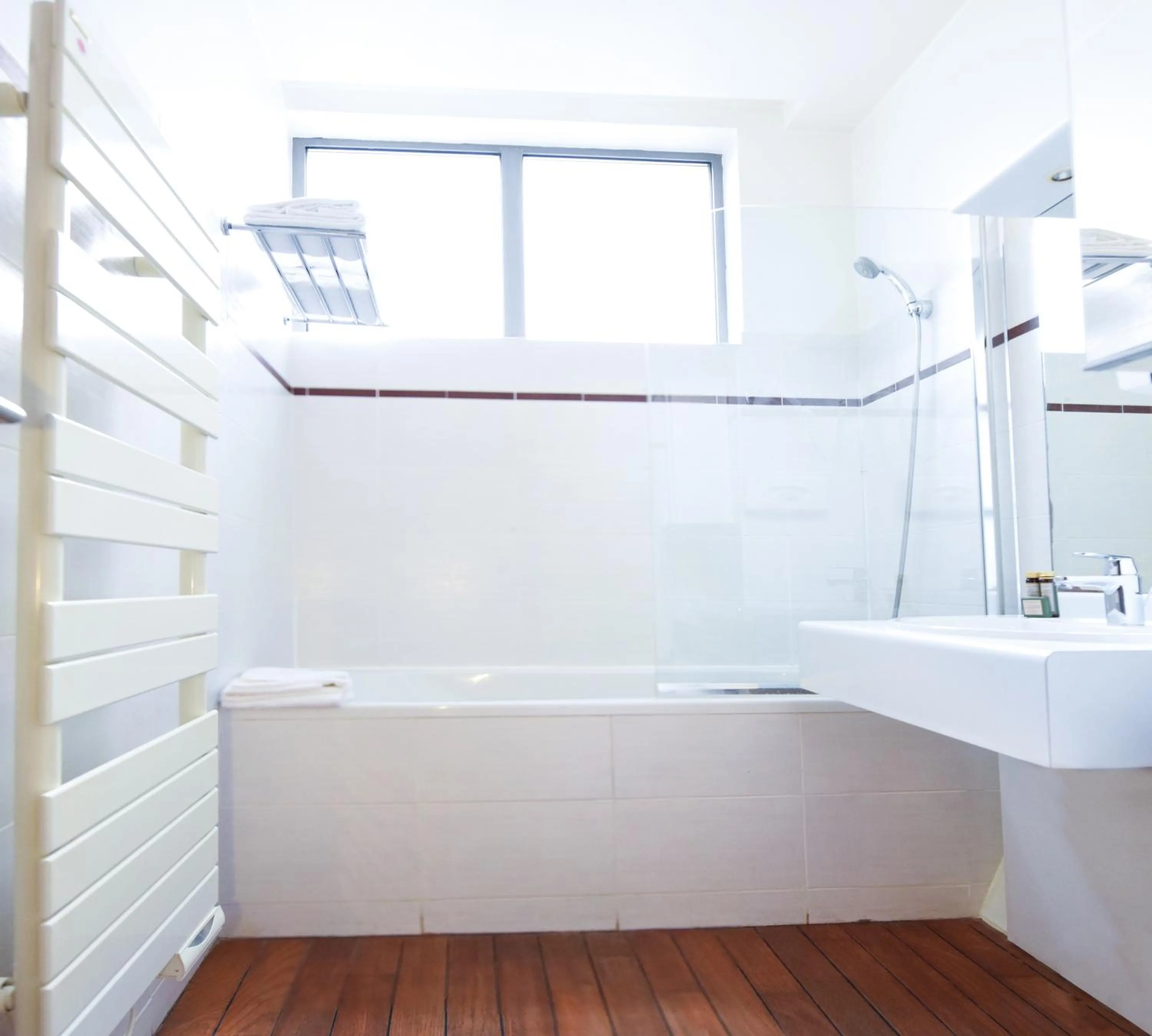 Bathroom in Residhotel Imperial Rennequin