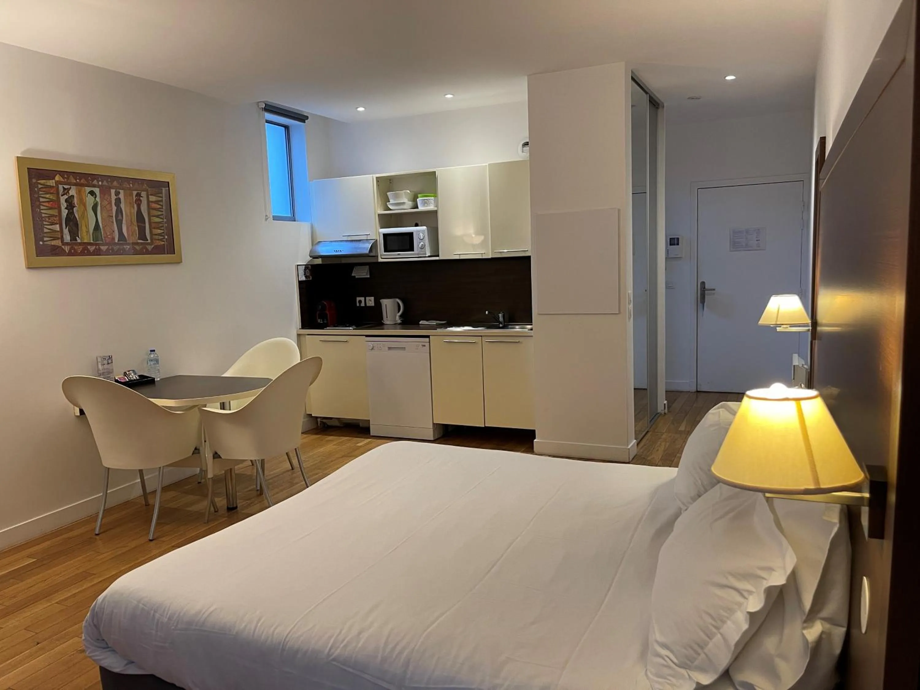 Bed in Residhotel Imperial Rennequin