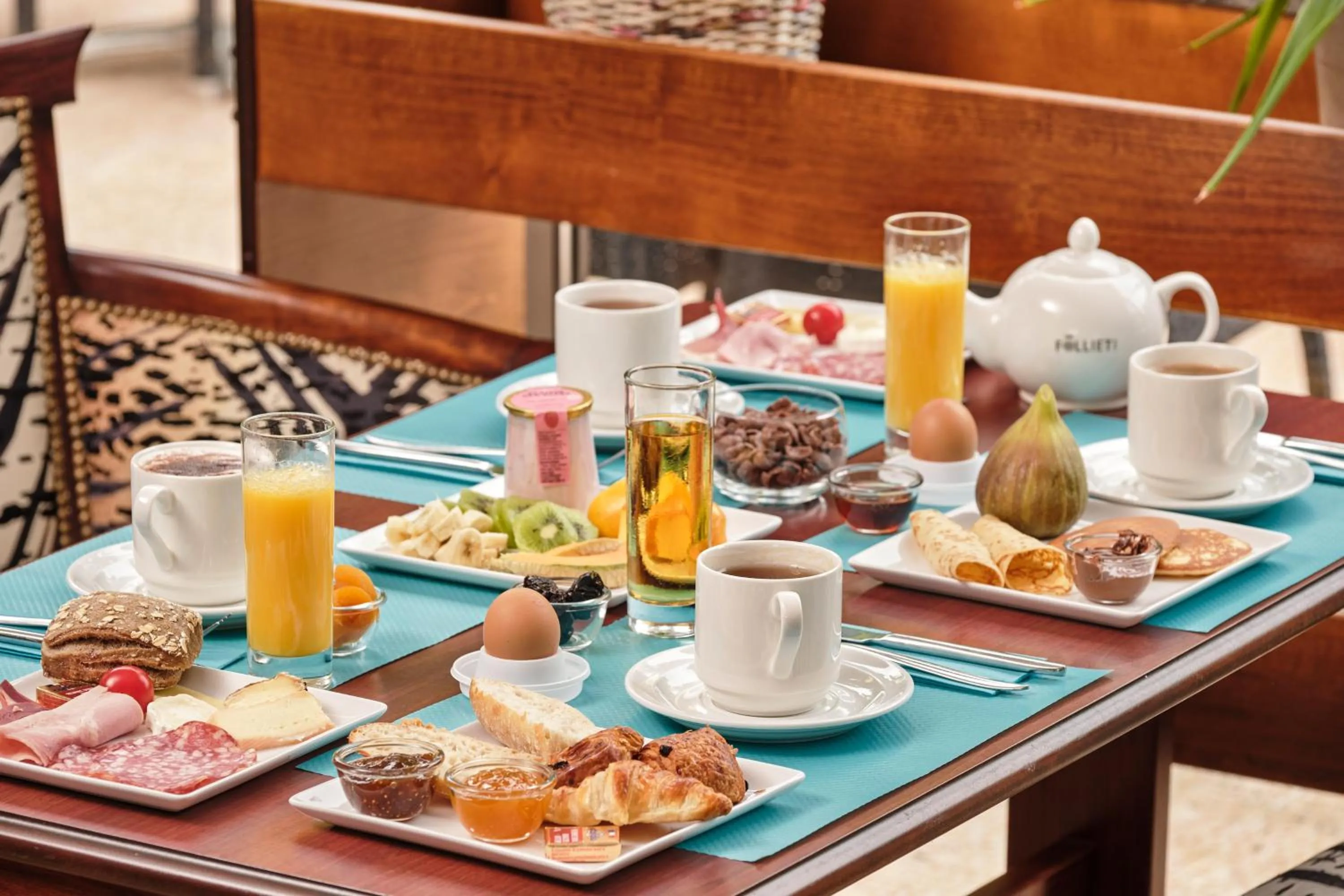 Breakfast in Hôtel Marso