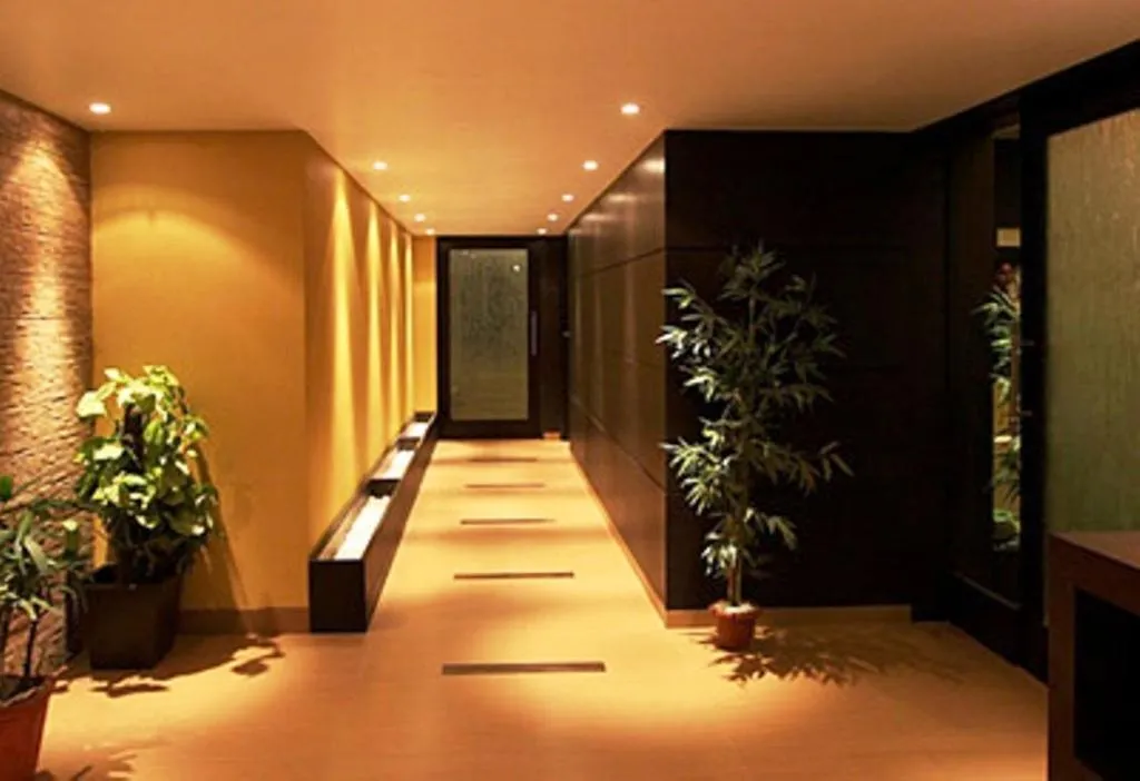 Other in Brijwasi Royal