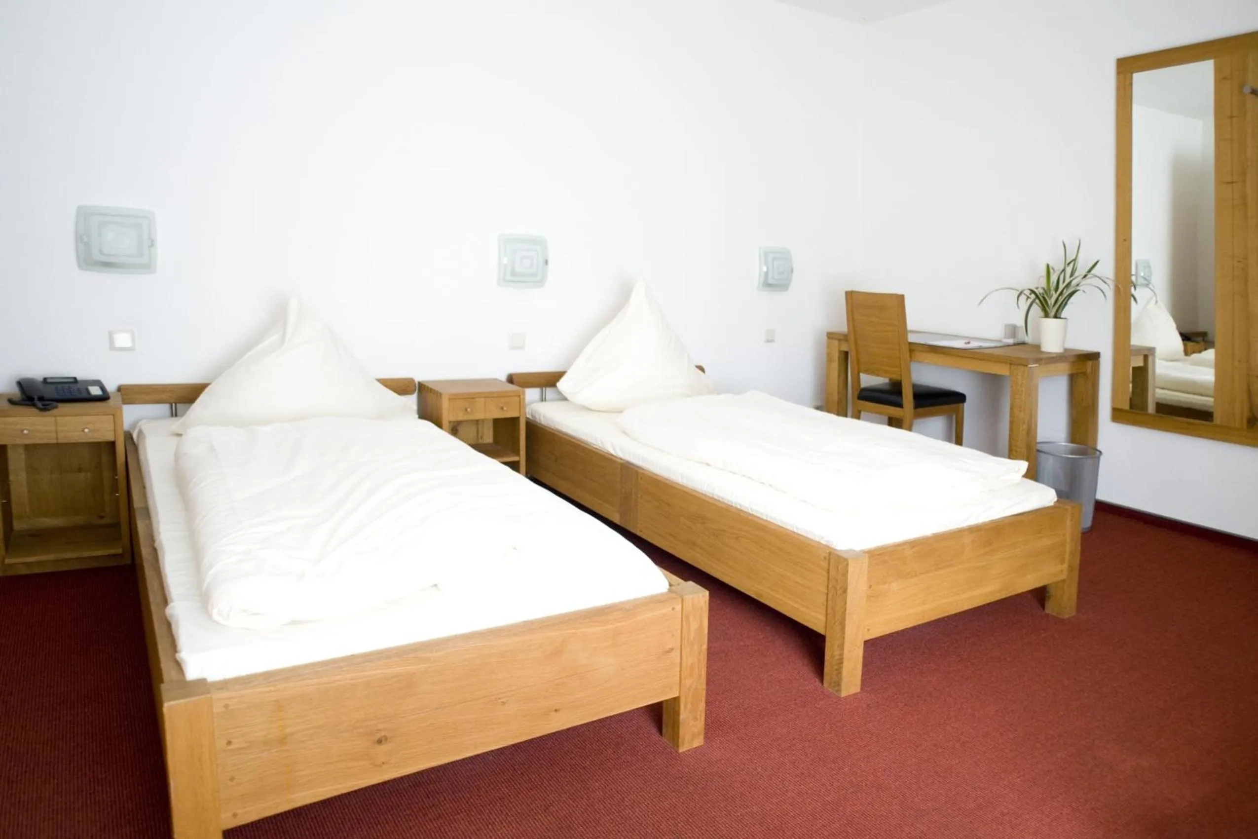 Photo of the whole room, Bed in Hotel Flora