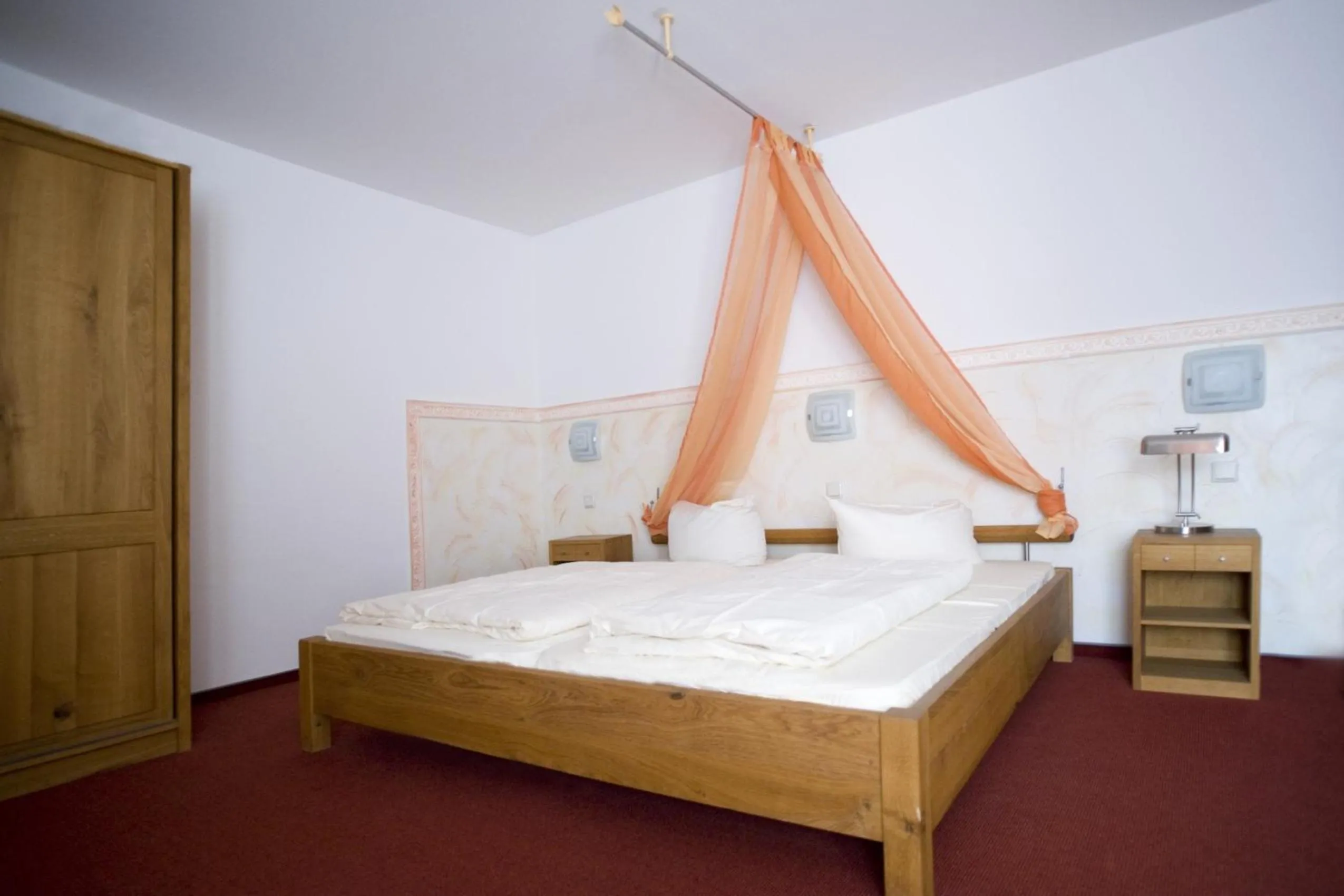 Photo of the whole room, Bed in Hotel Flora