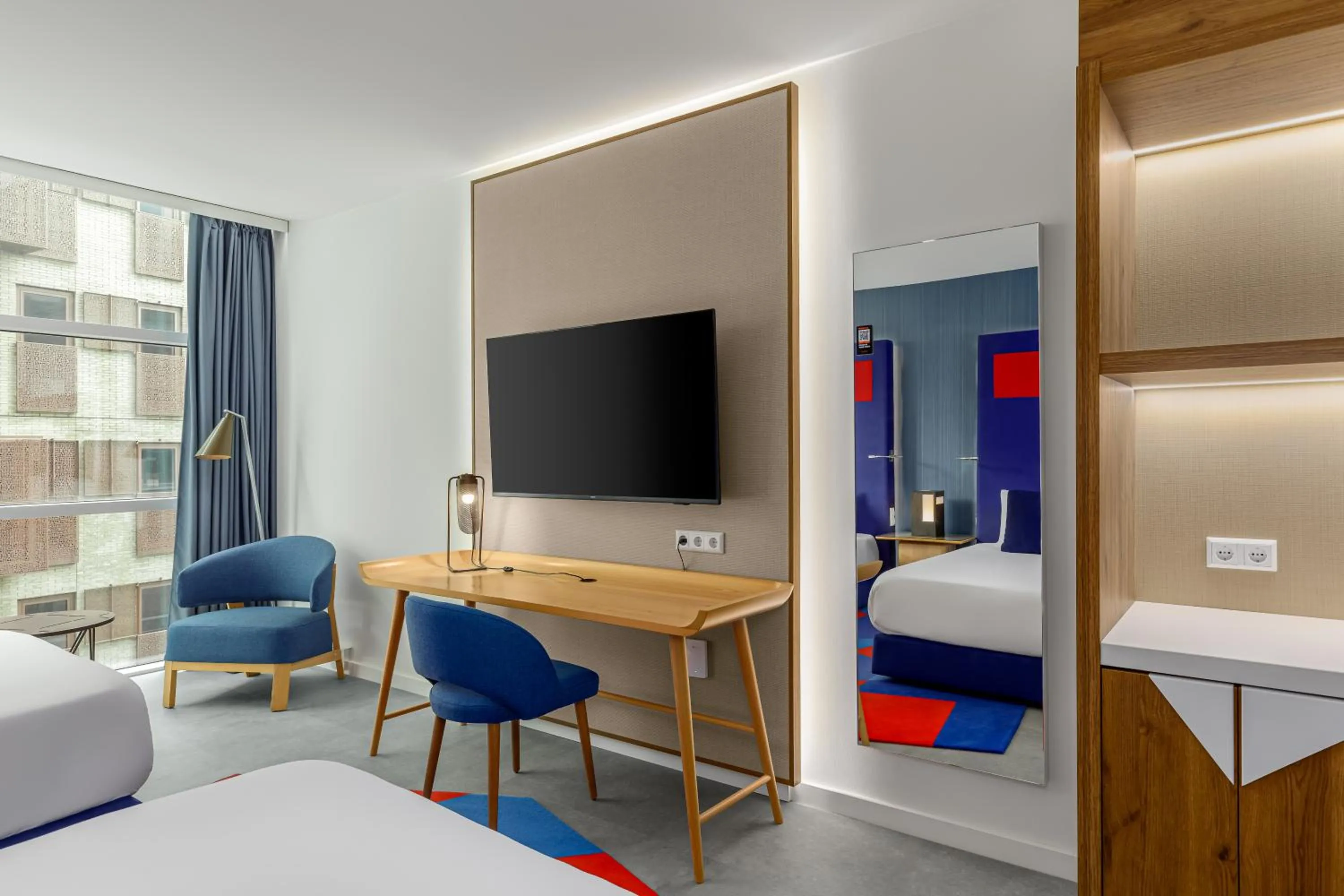 Photo of the whole room, Bed in Room Mate Aitana, Amsterdam