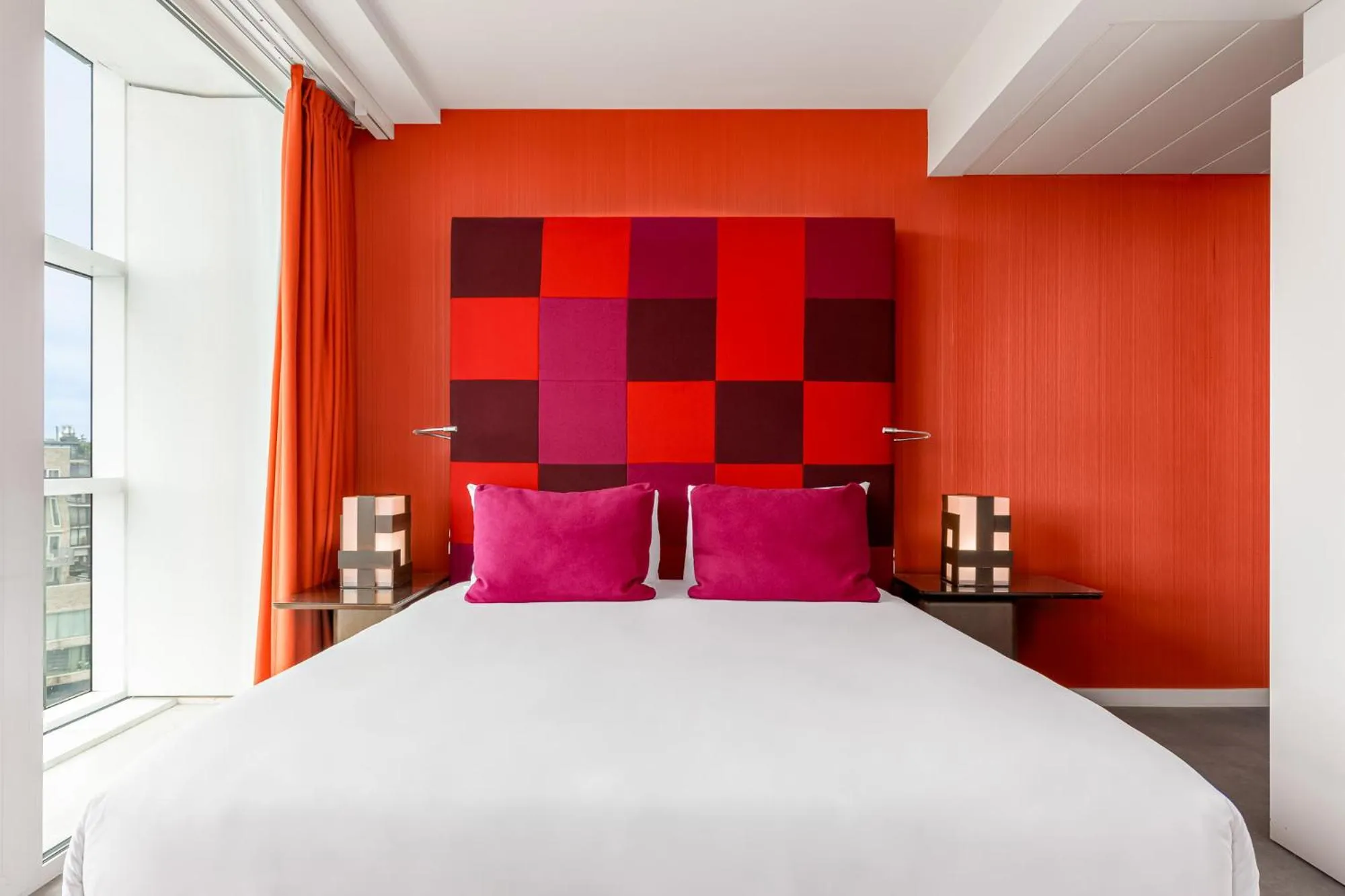 Photo of the whole room, Bed in Room Mate Aitana, Amsterdam