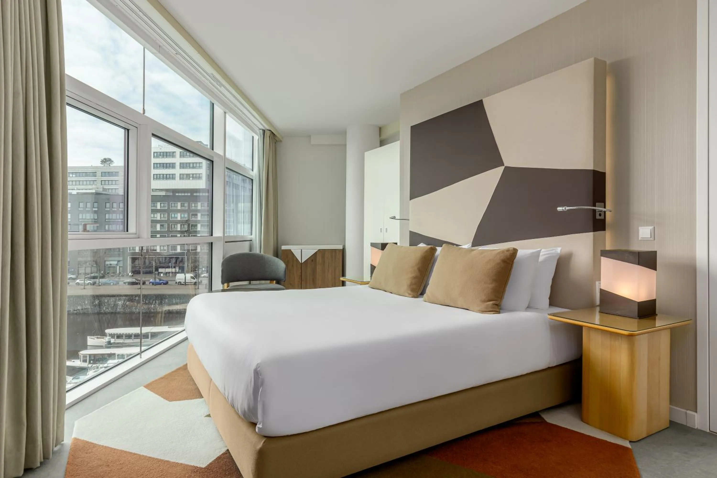 Photo of the whole room, Bed in Room Mate Aitana, Amsterdam