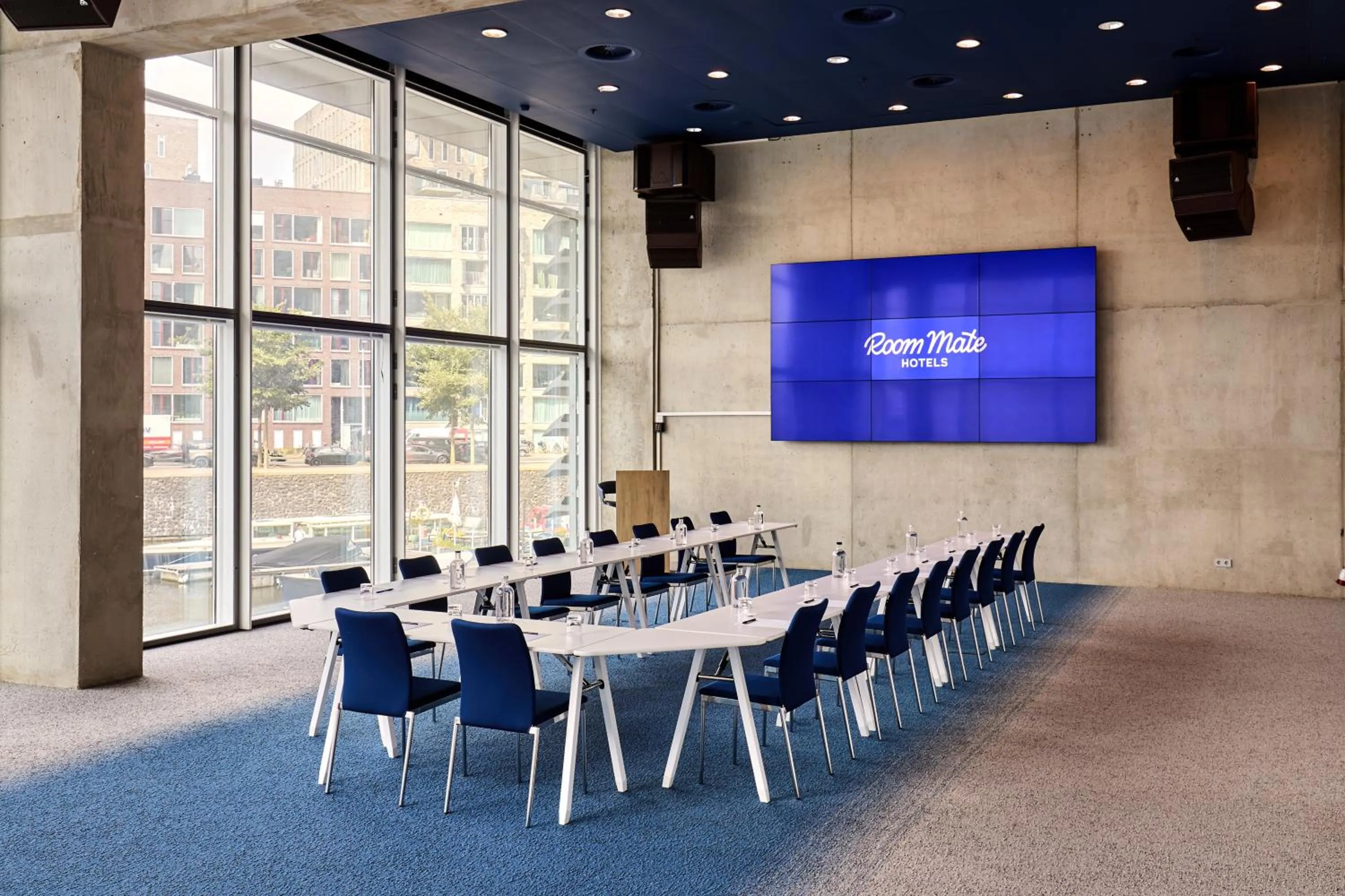 Meeting/conference room in Room Mate Aitana, Amsterdam