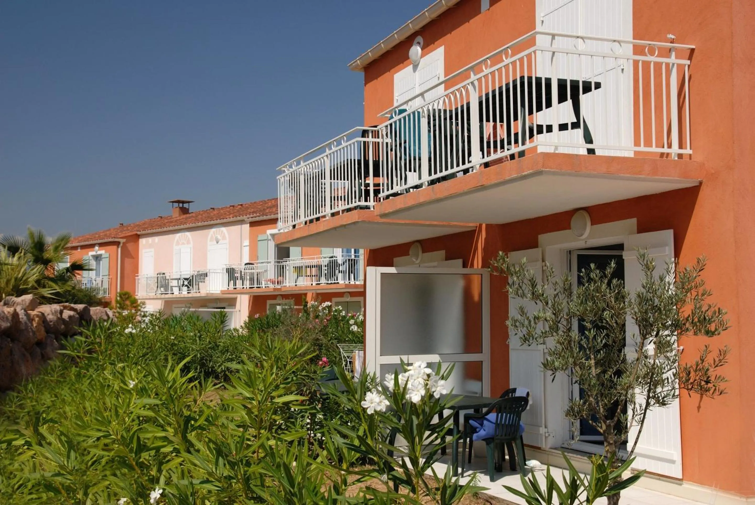 Garden view in Résidence Odalys Domaine des Eucalyptus