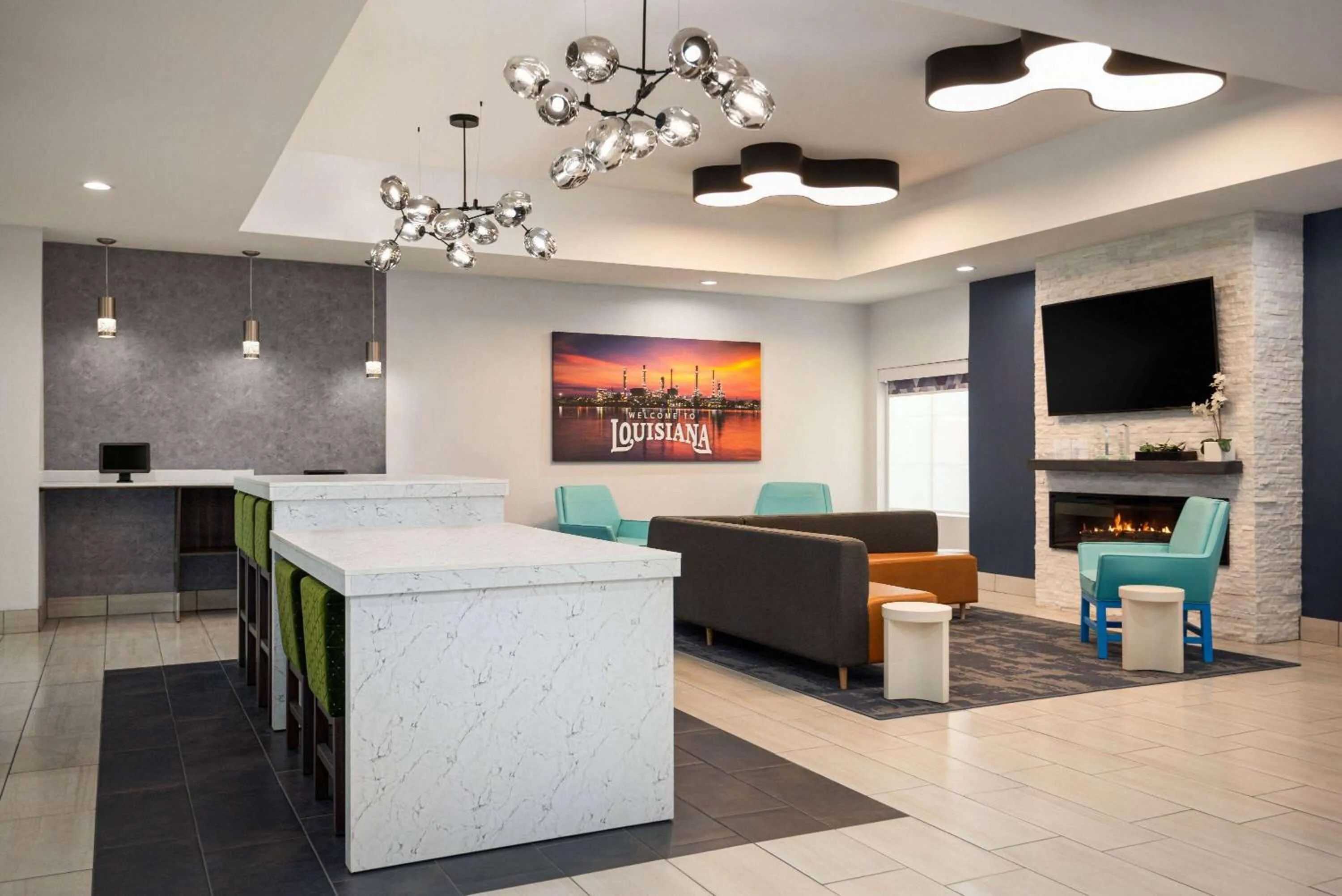 Communal lounge/ TV room in La Quinta by Wyndham Gonzales LA