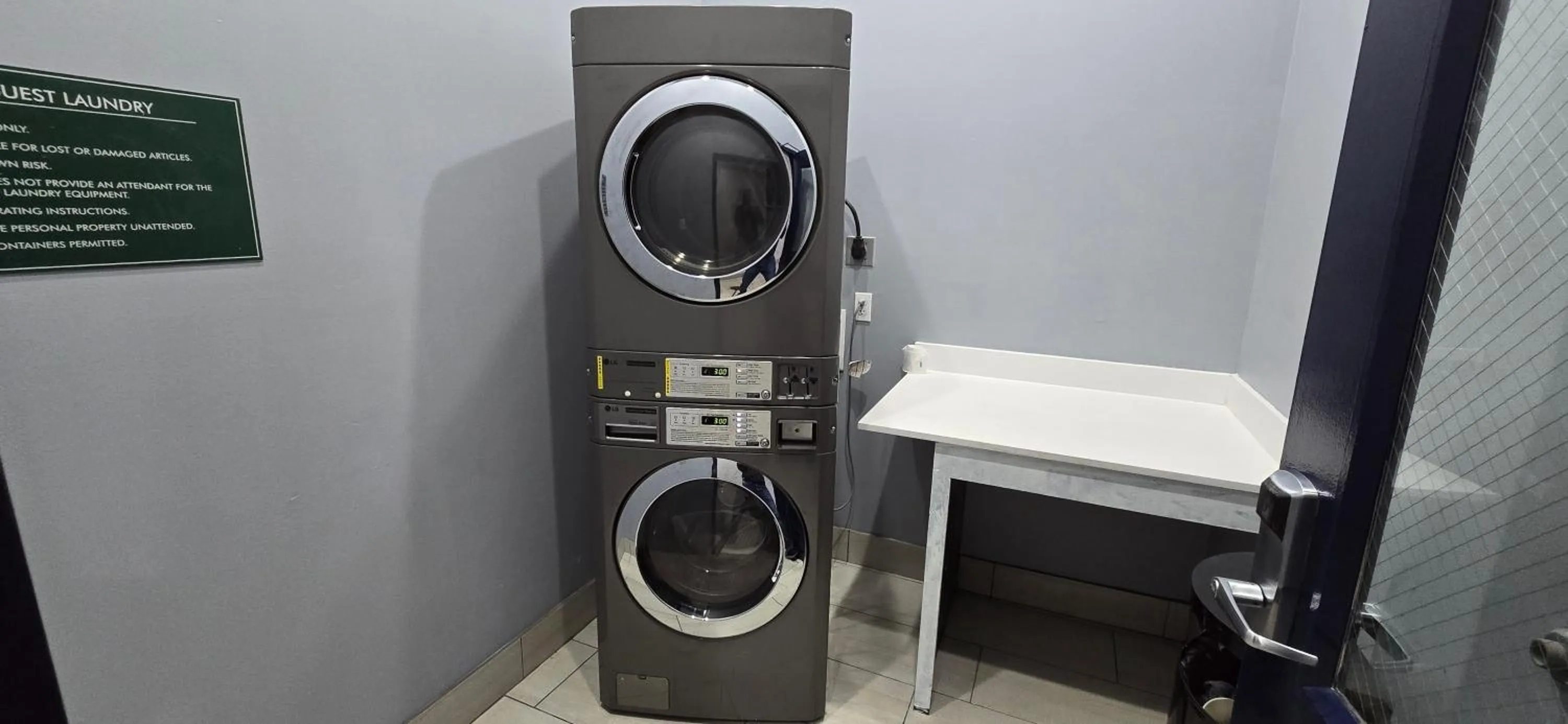 laundry in La Quinta by Wyndham Gonzales LA