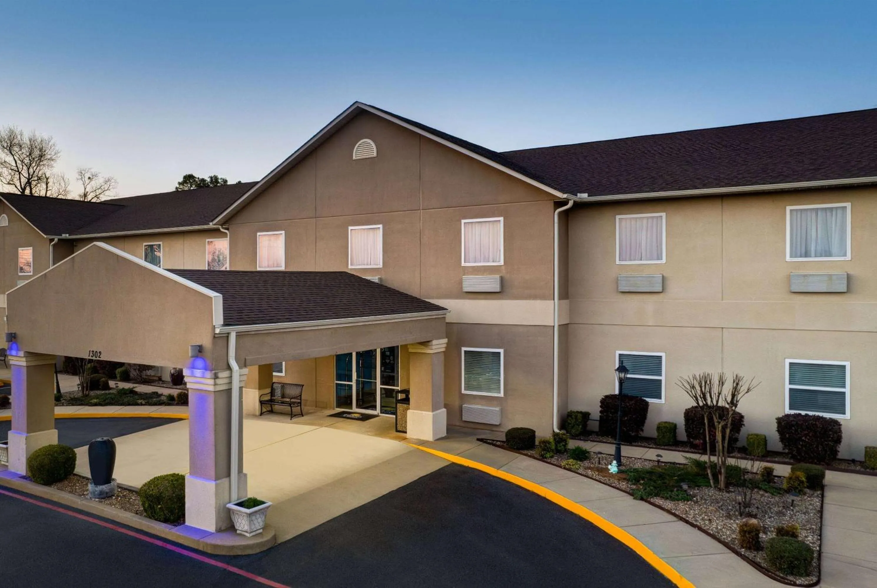 Property building in Days Inn & Suites by Wyndham Cabot