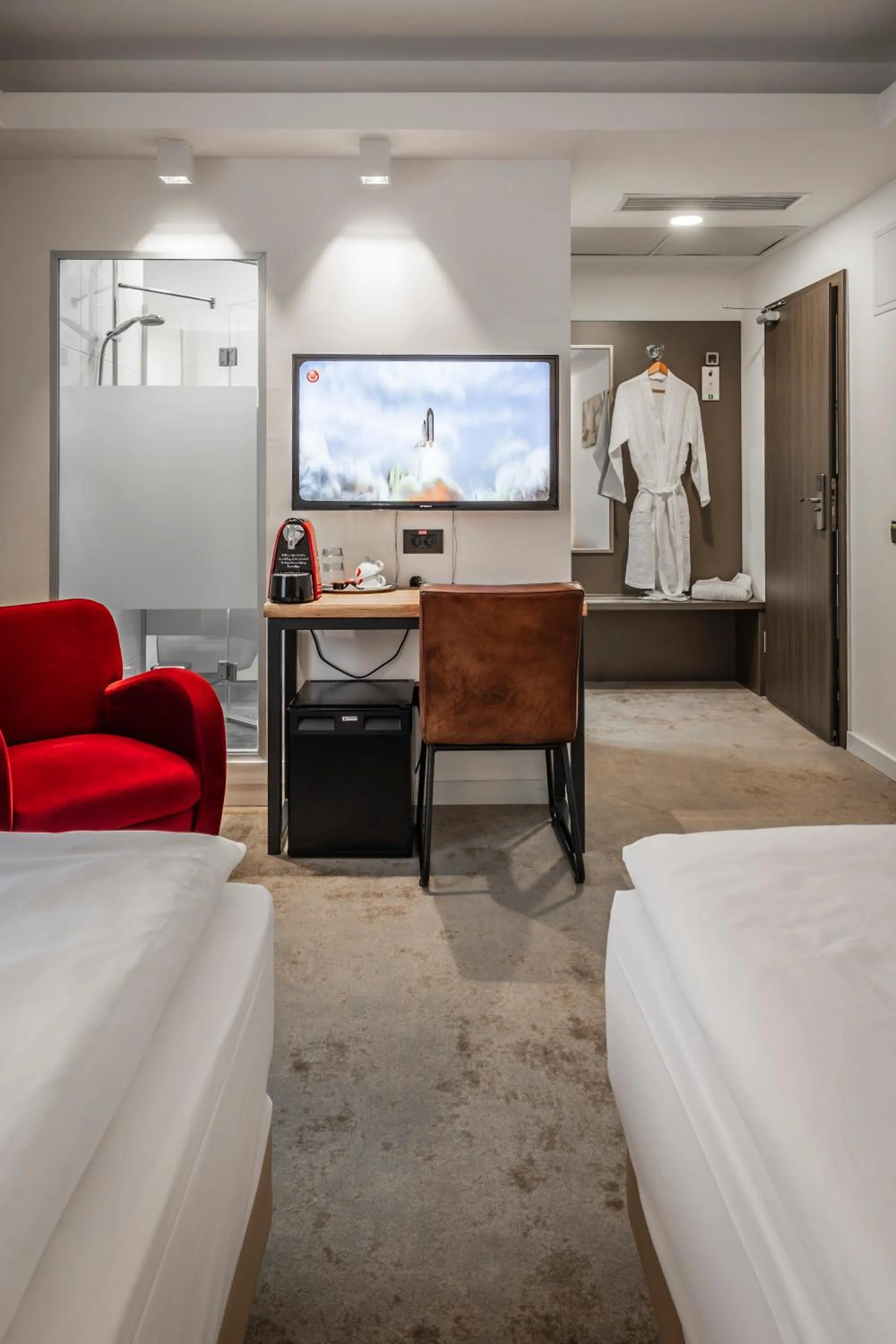 Photo of the whole room, Bed in Charm Boutique Hotel