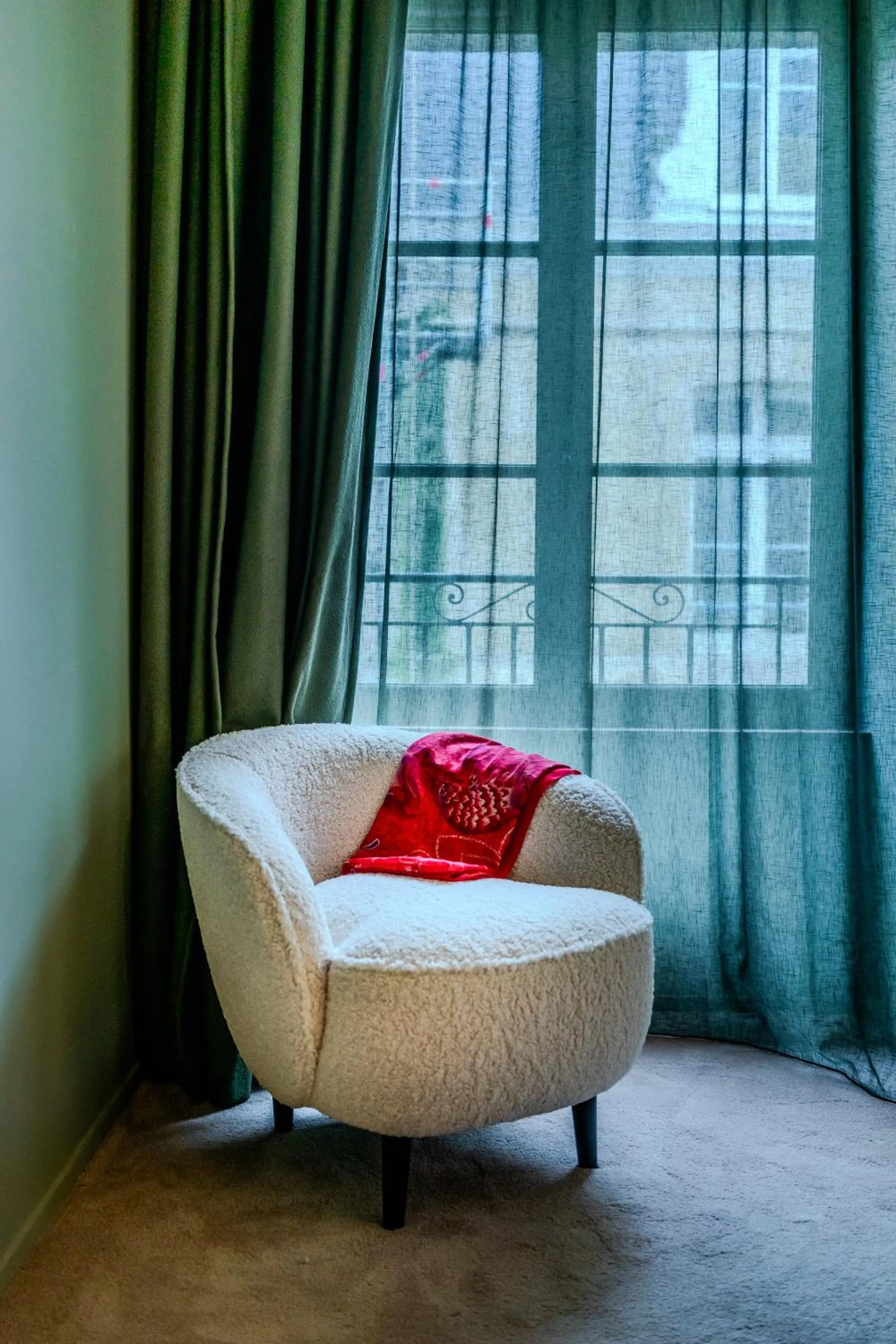 Seating area in Hôtel Anne de Bretagne